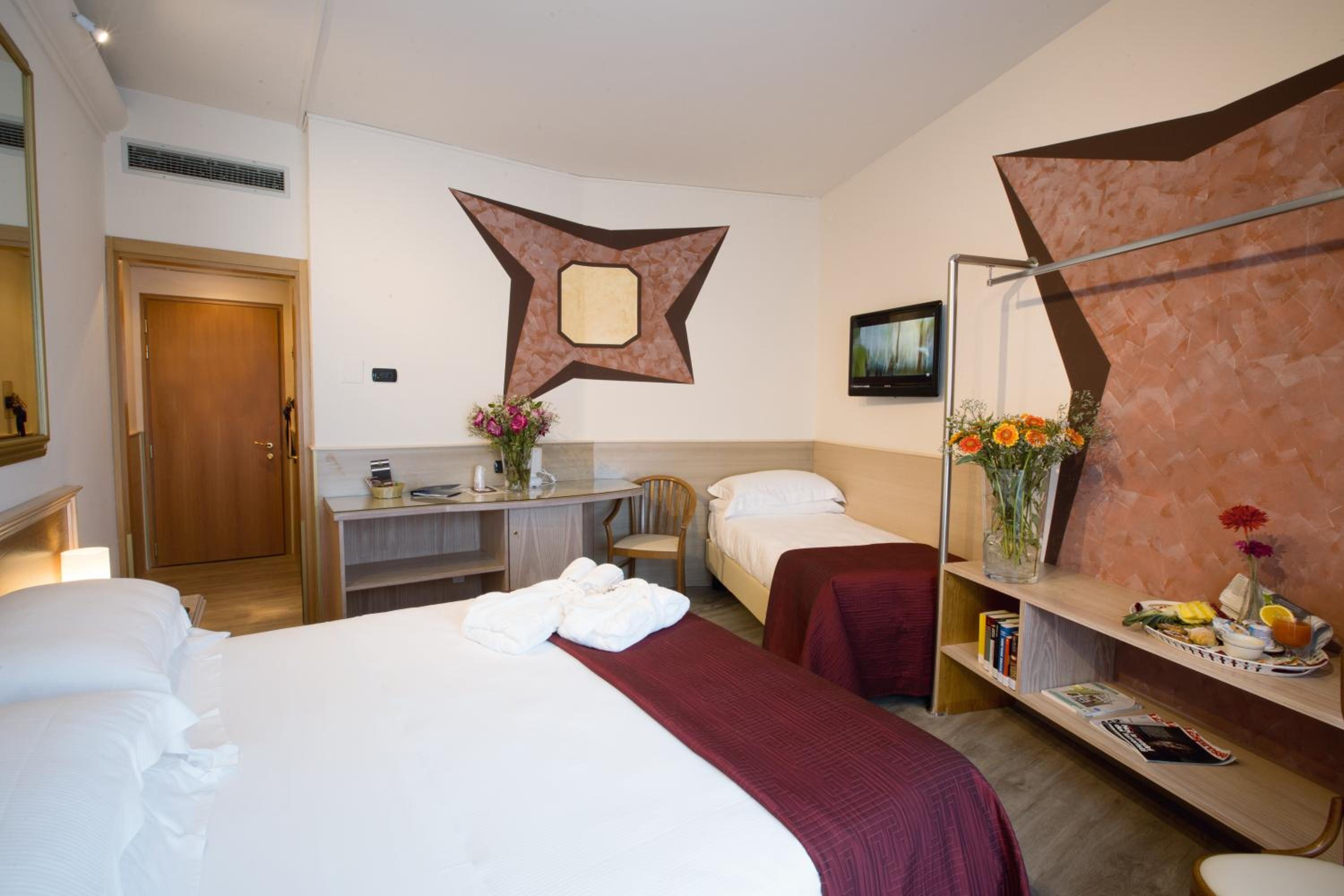 Triple Room - Photo 5