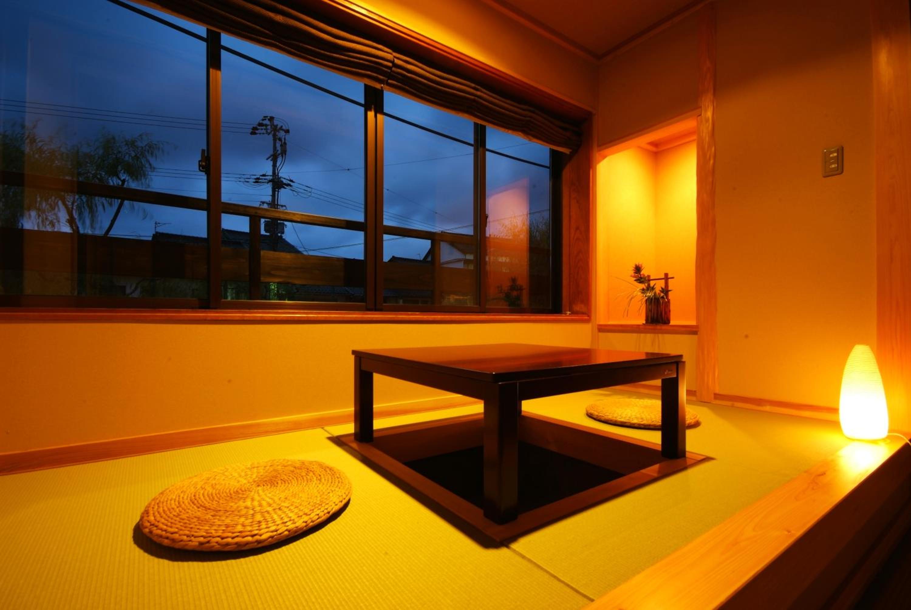 Japanese-Style Room - Photo 13