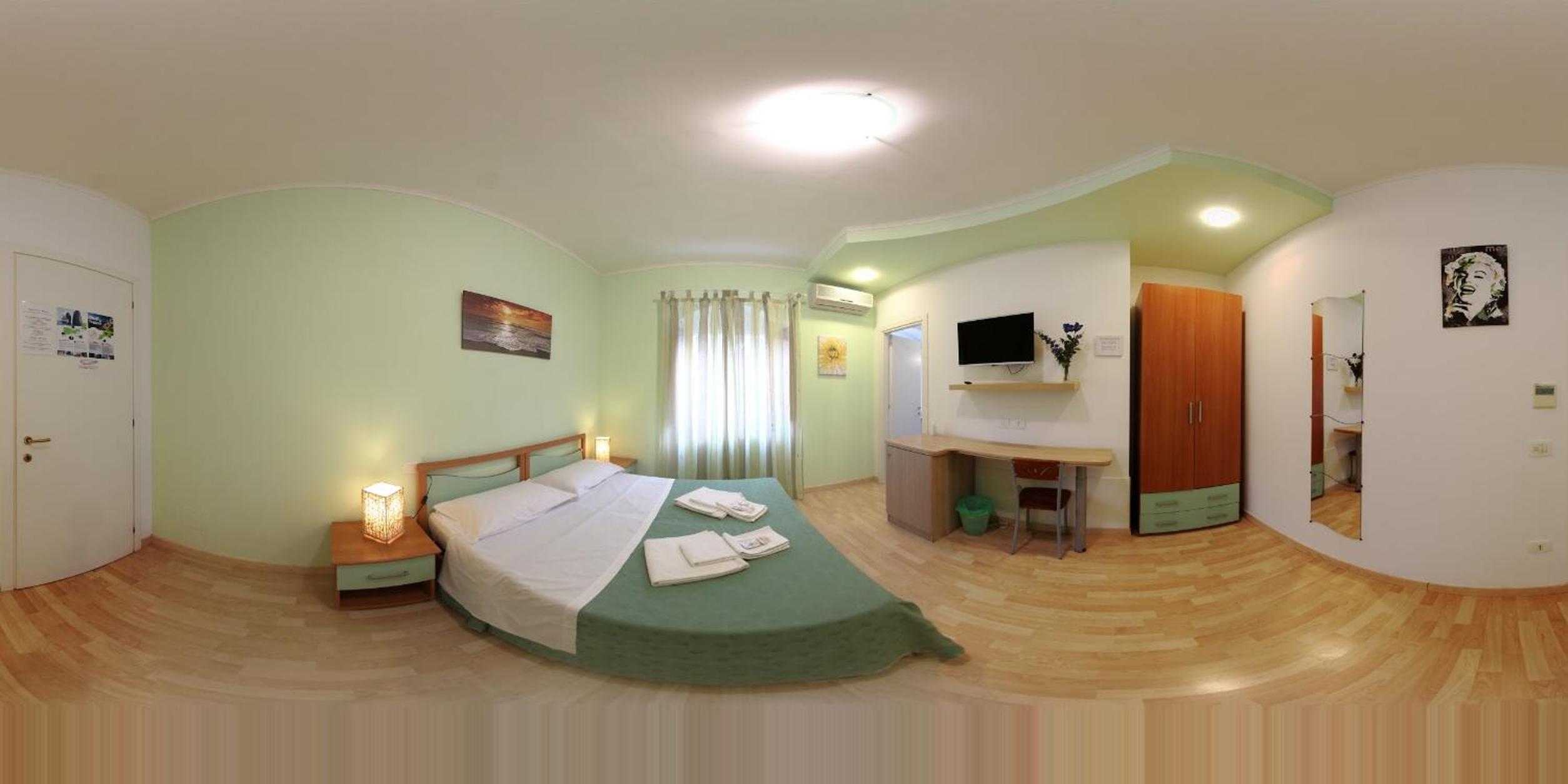 Double or Twin Room - Photo 1