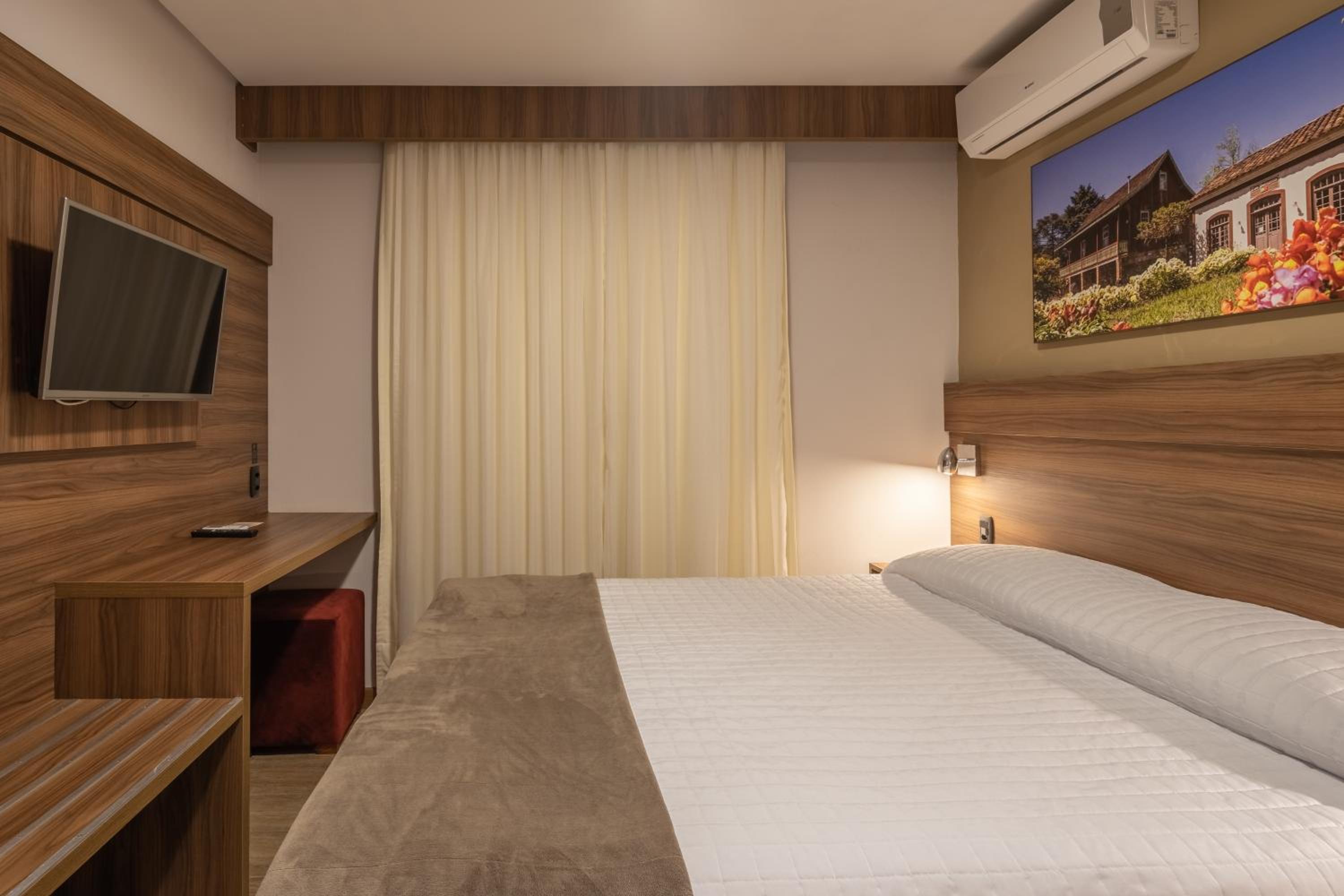 Available room