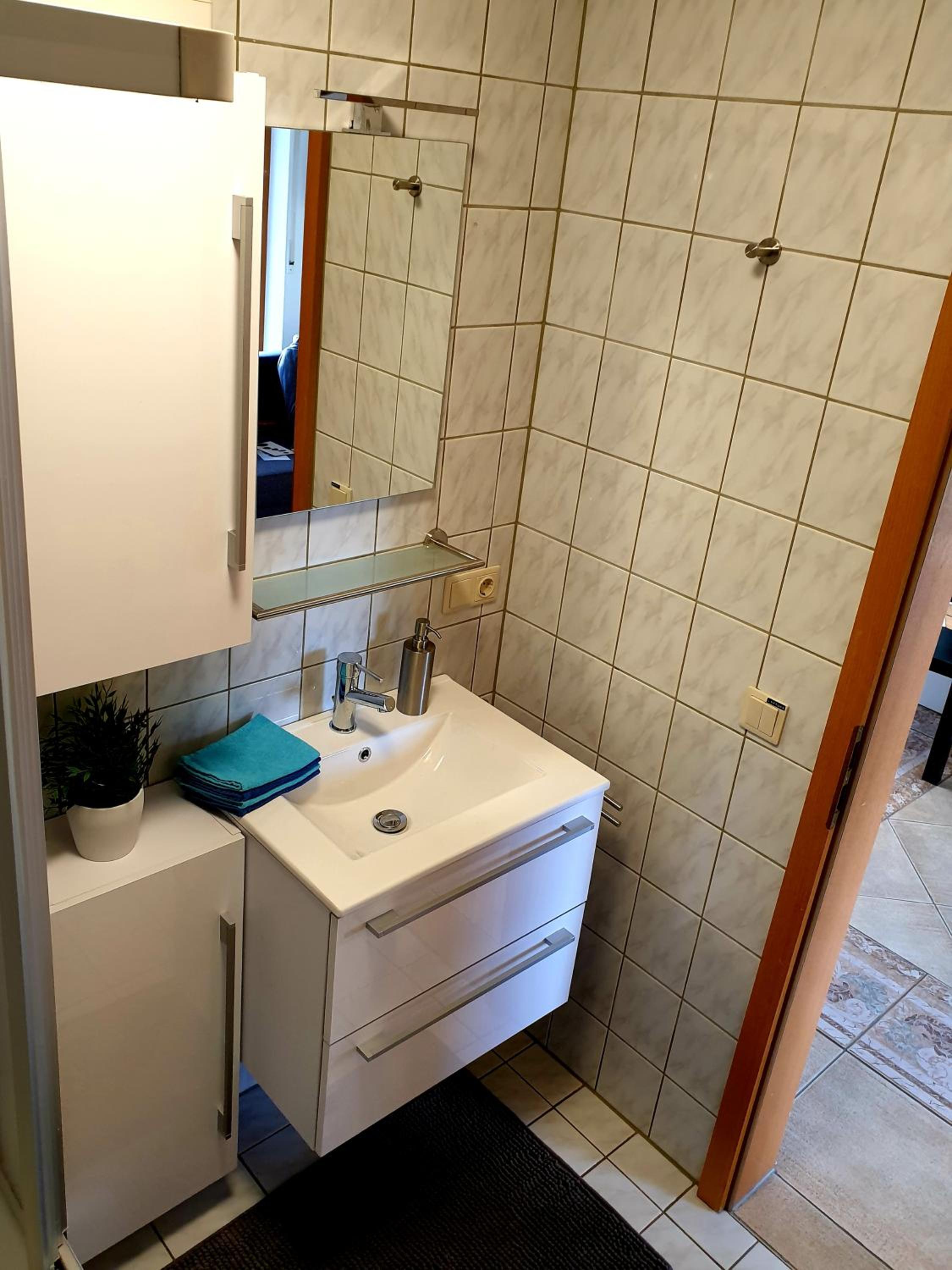 Apartment with Terrace - Photo 10