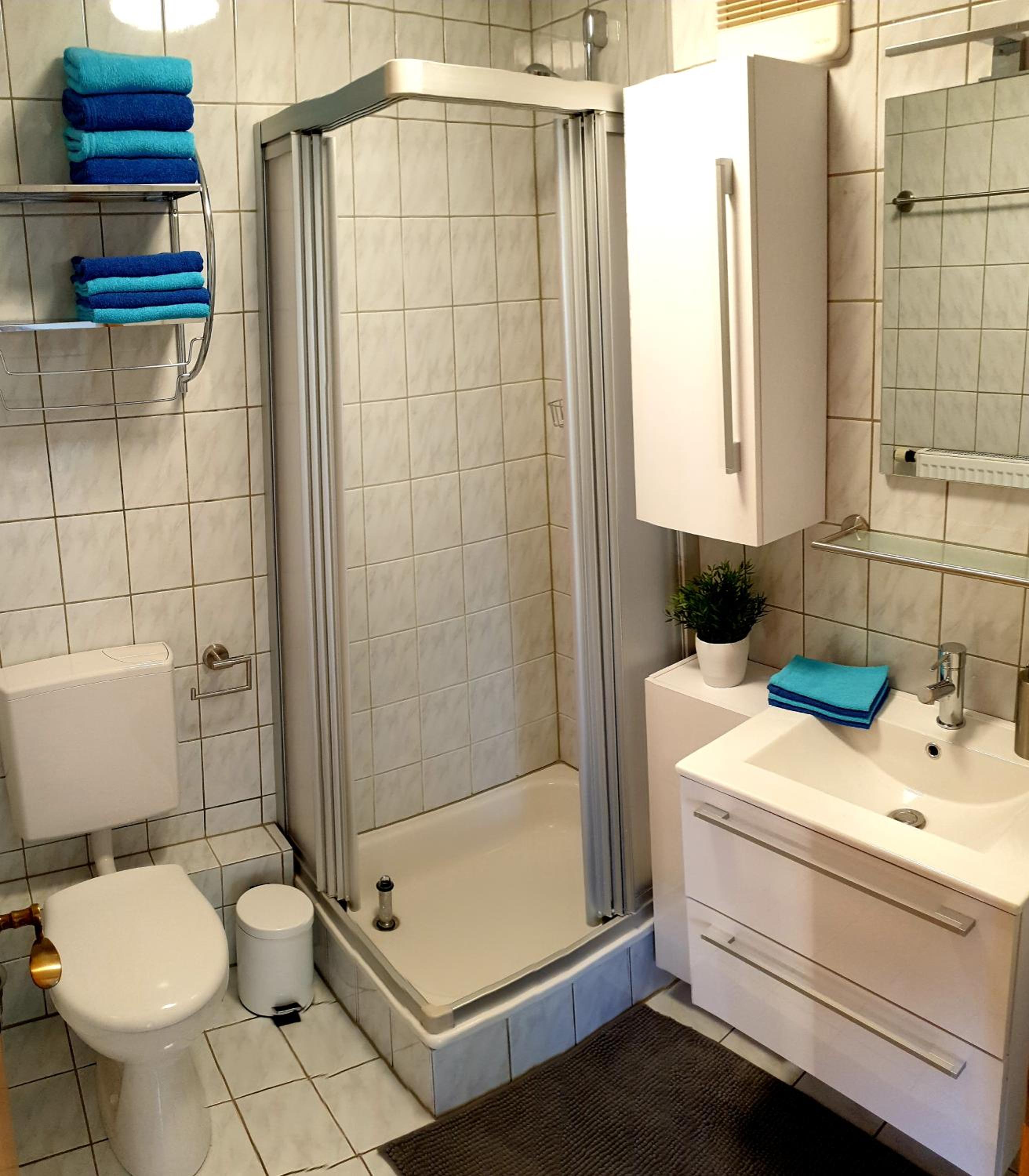 Apartment with Terrace - Photo 3