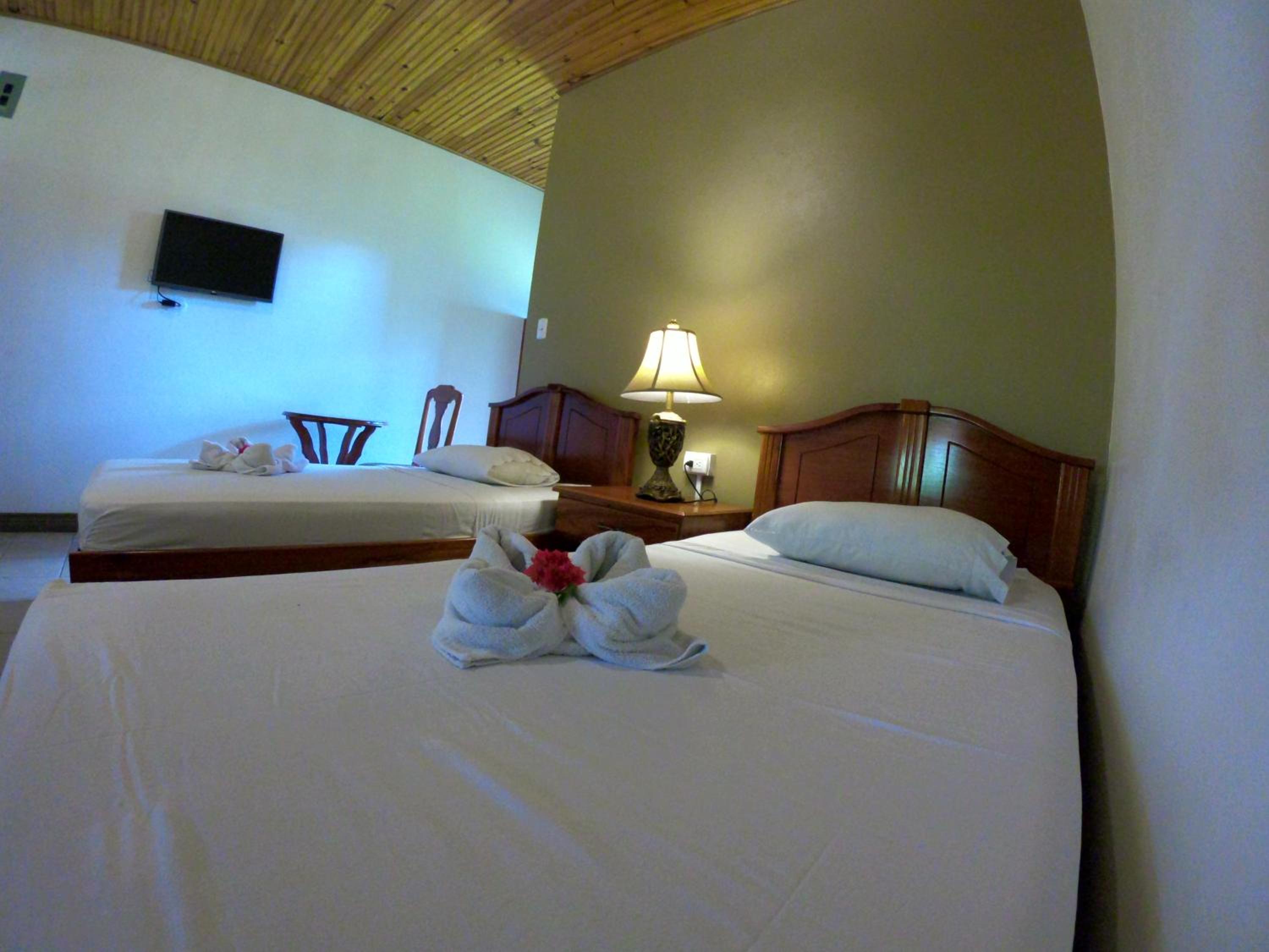 Triple Room with Private Bathroom photo 3