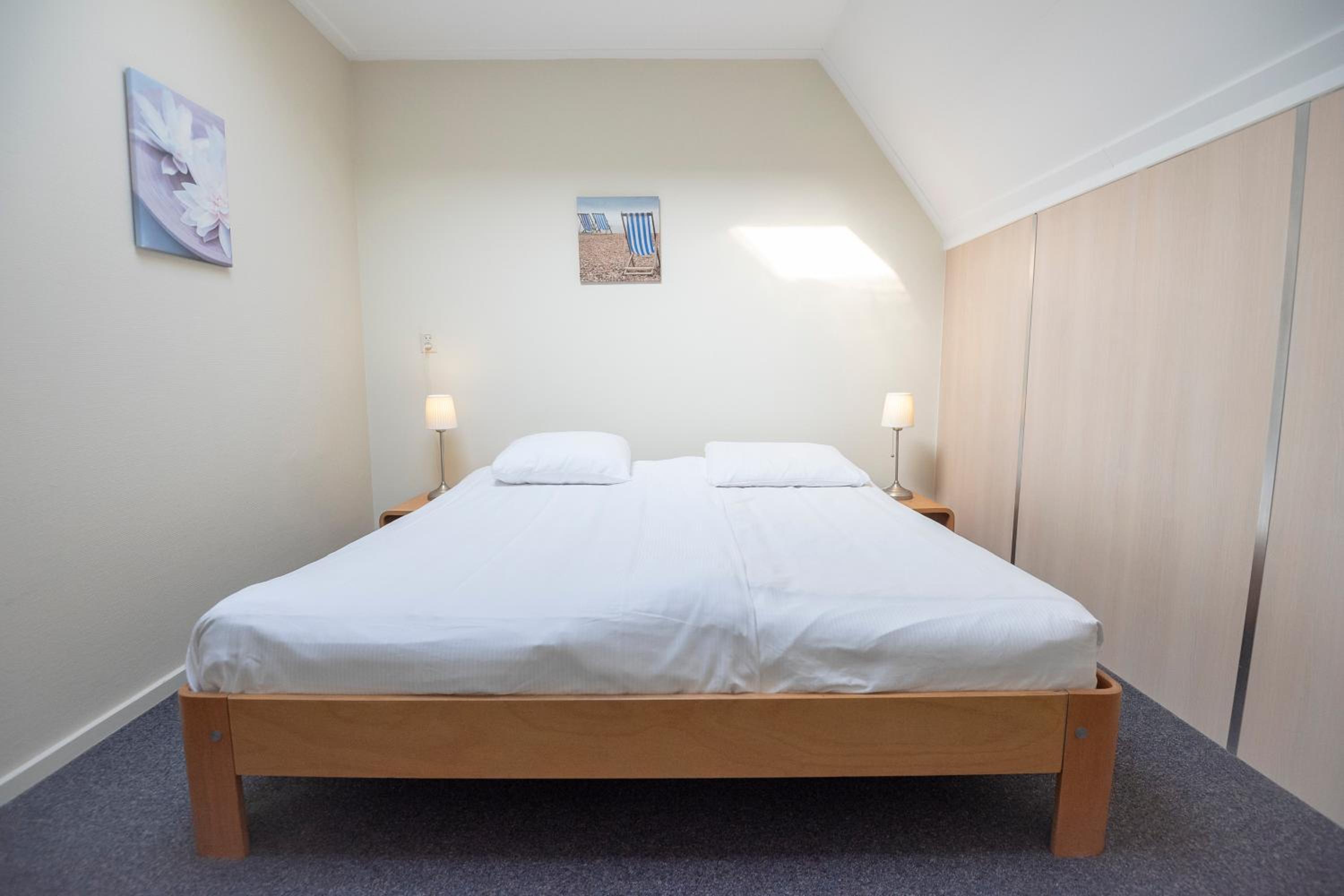One-Bedroom Apartment - Photo 4