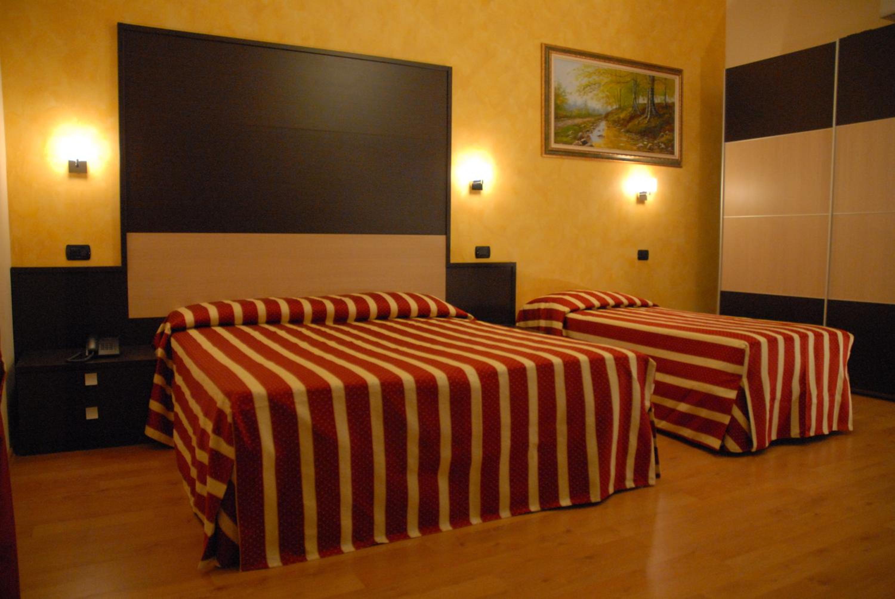 Triple Room photo 2