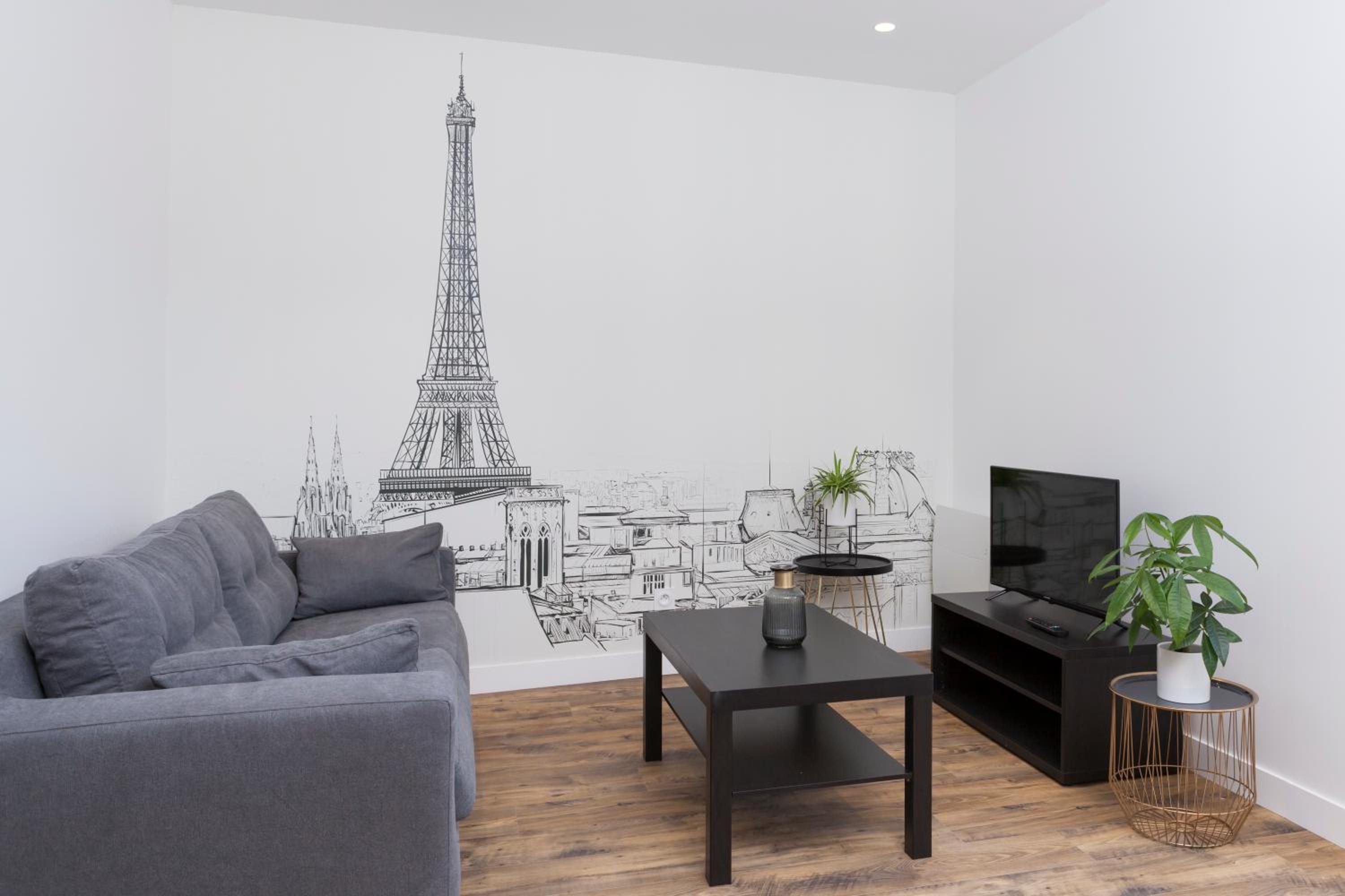 Apartment with Terrace photo 3
