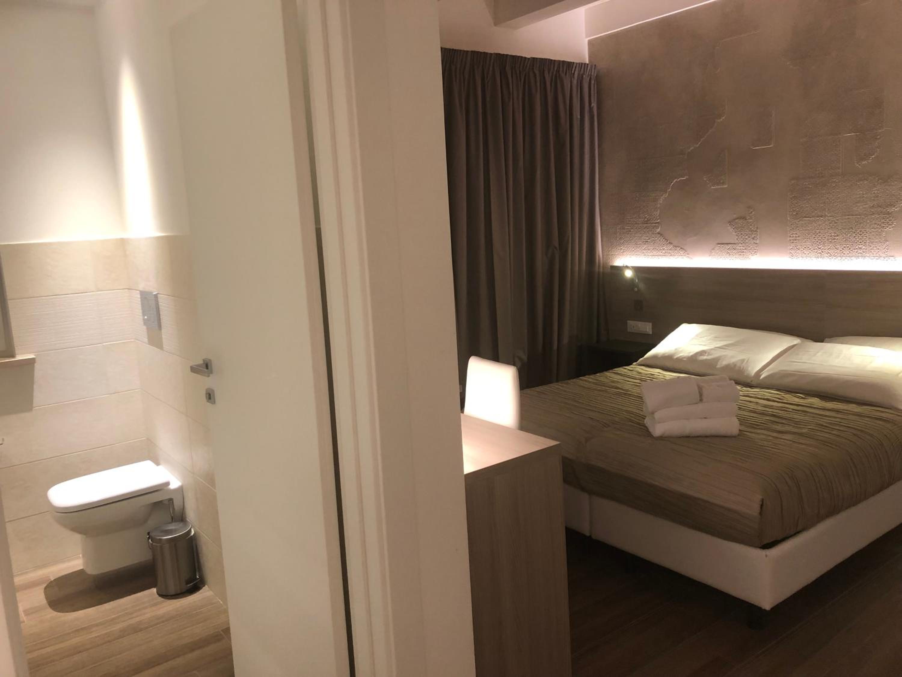 Twin Room with Terrace - Photo 5