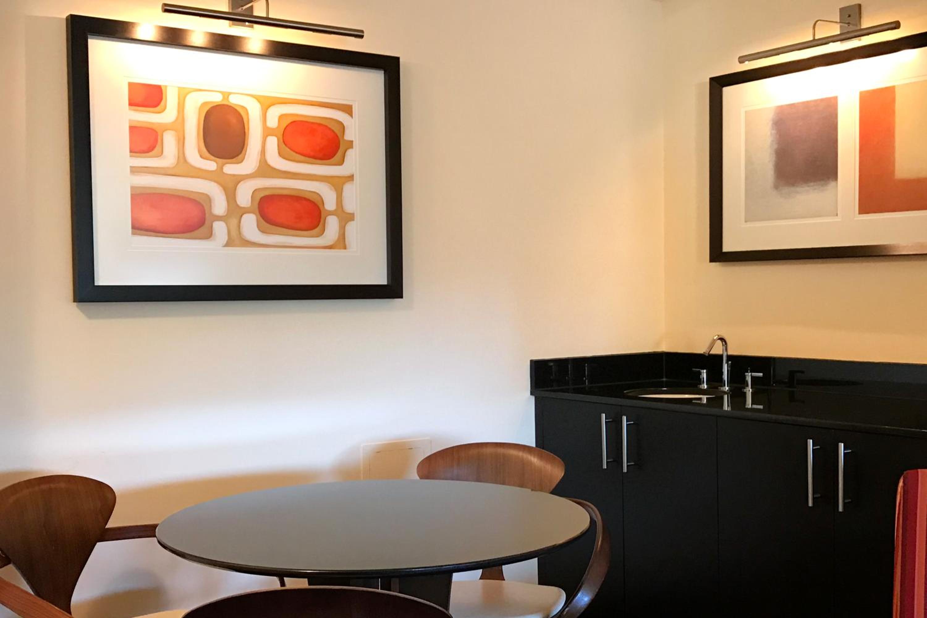 Premier King Room - Photo 3