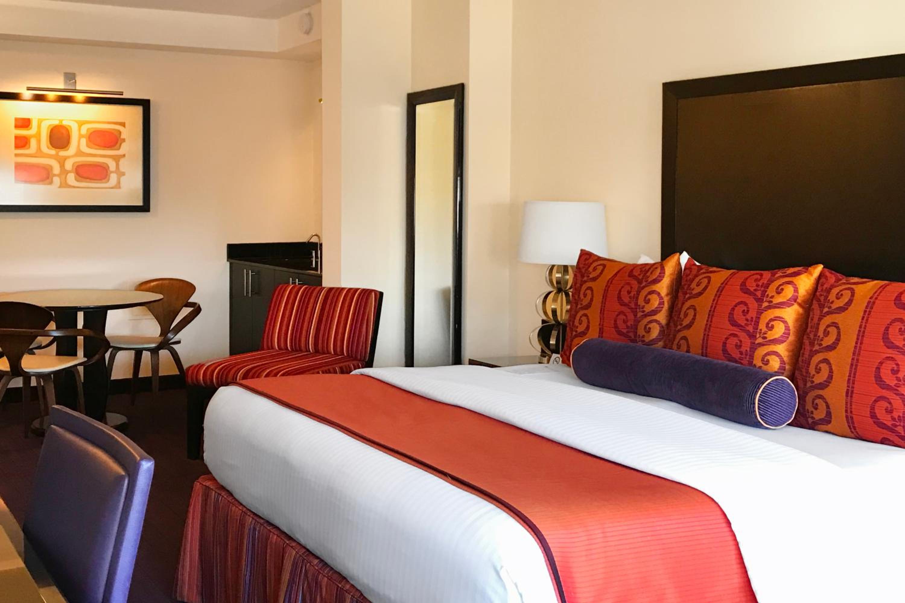 Premier King Room - Photo 1