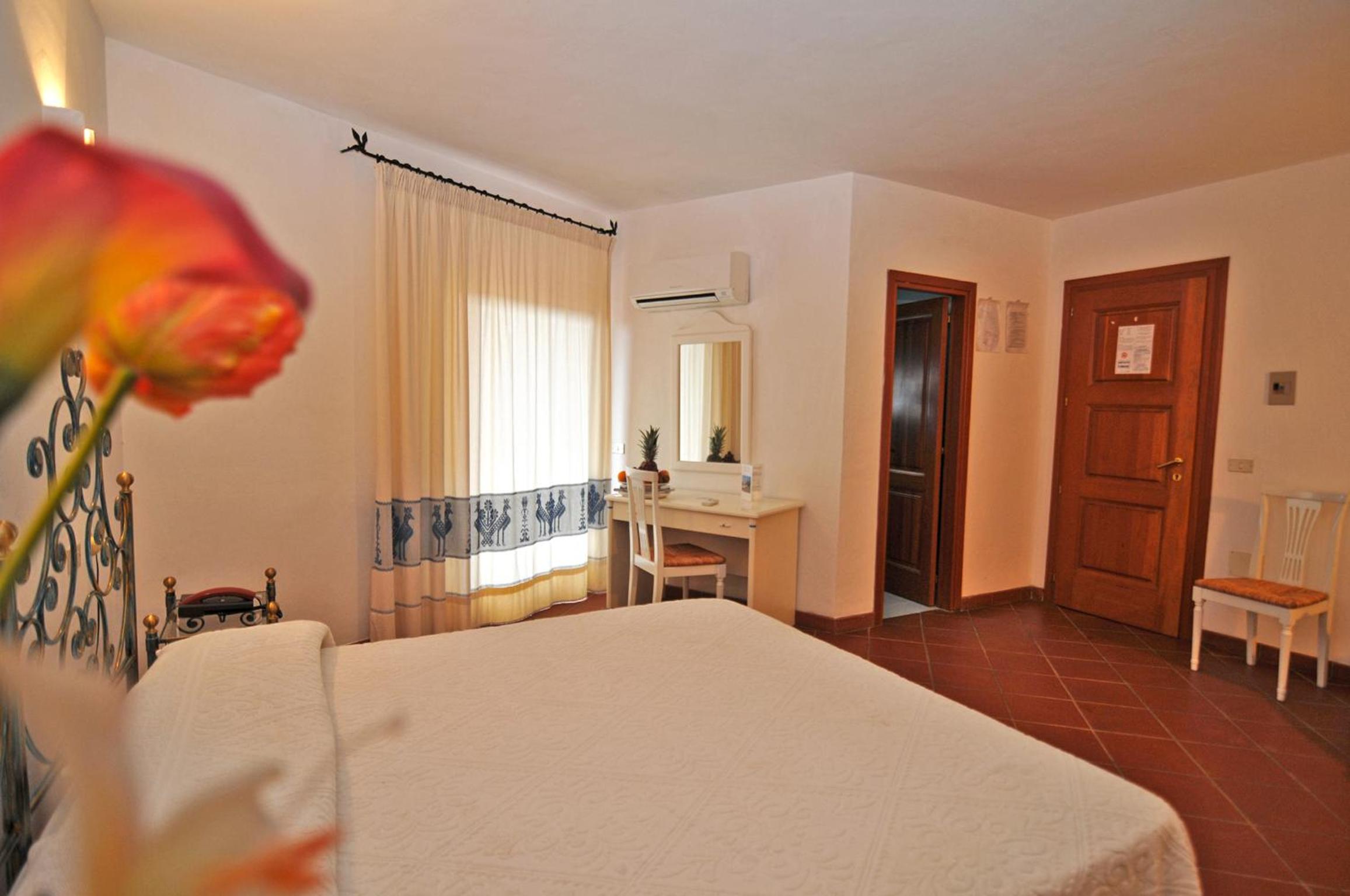 Classic Double Room with Terrace photo 1
