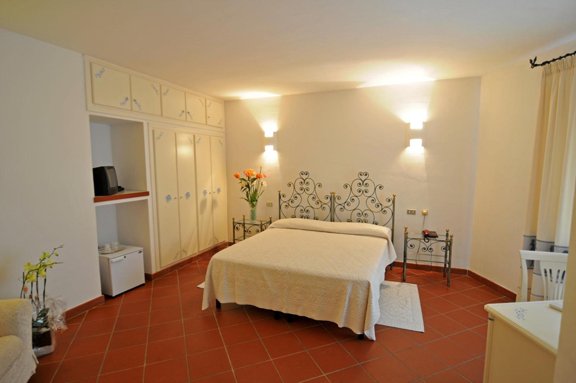 Classic Double Room with Terrace photo 2