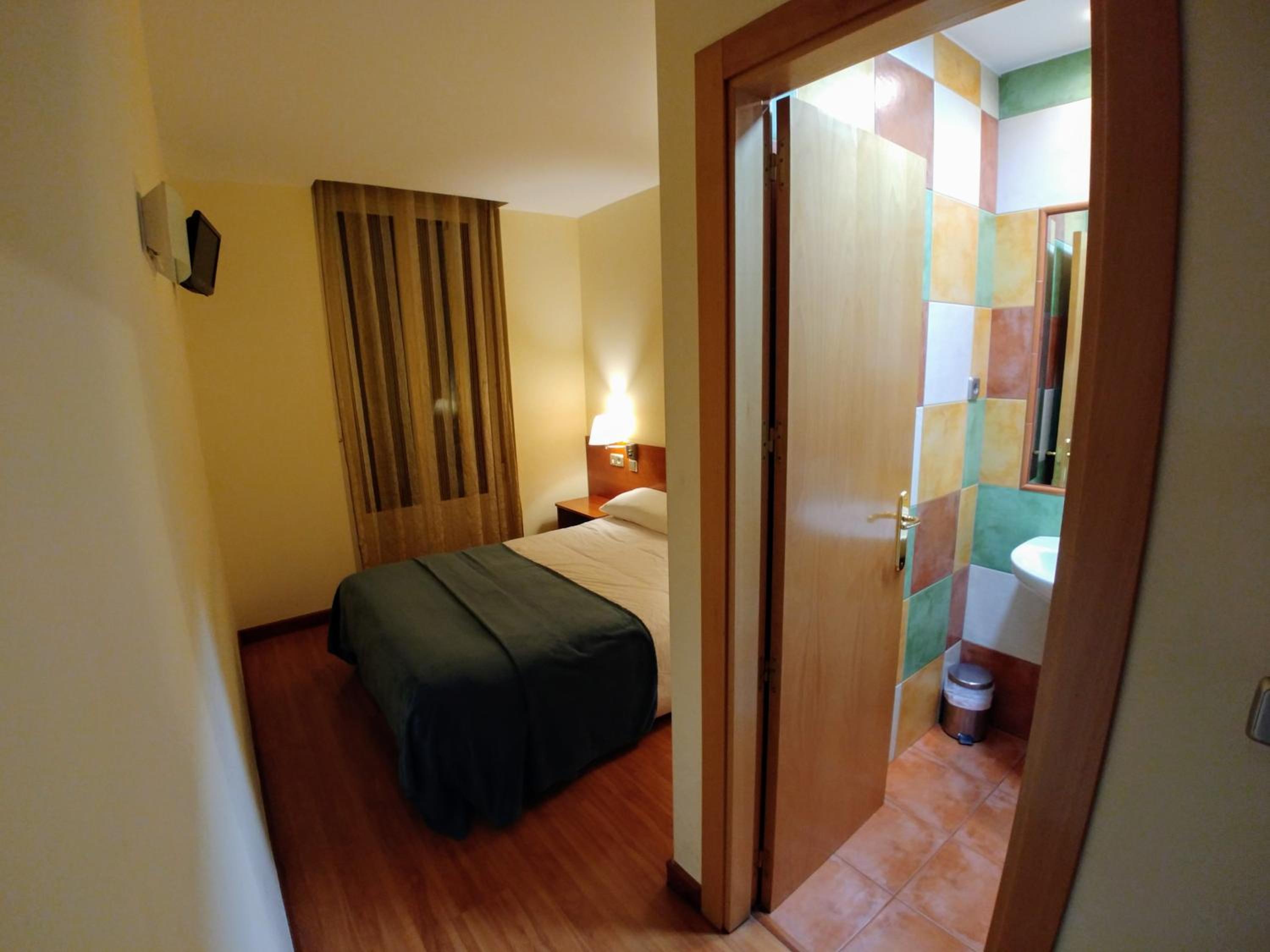 Habitación Doble con Baño Privado