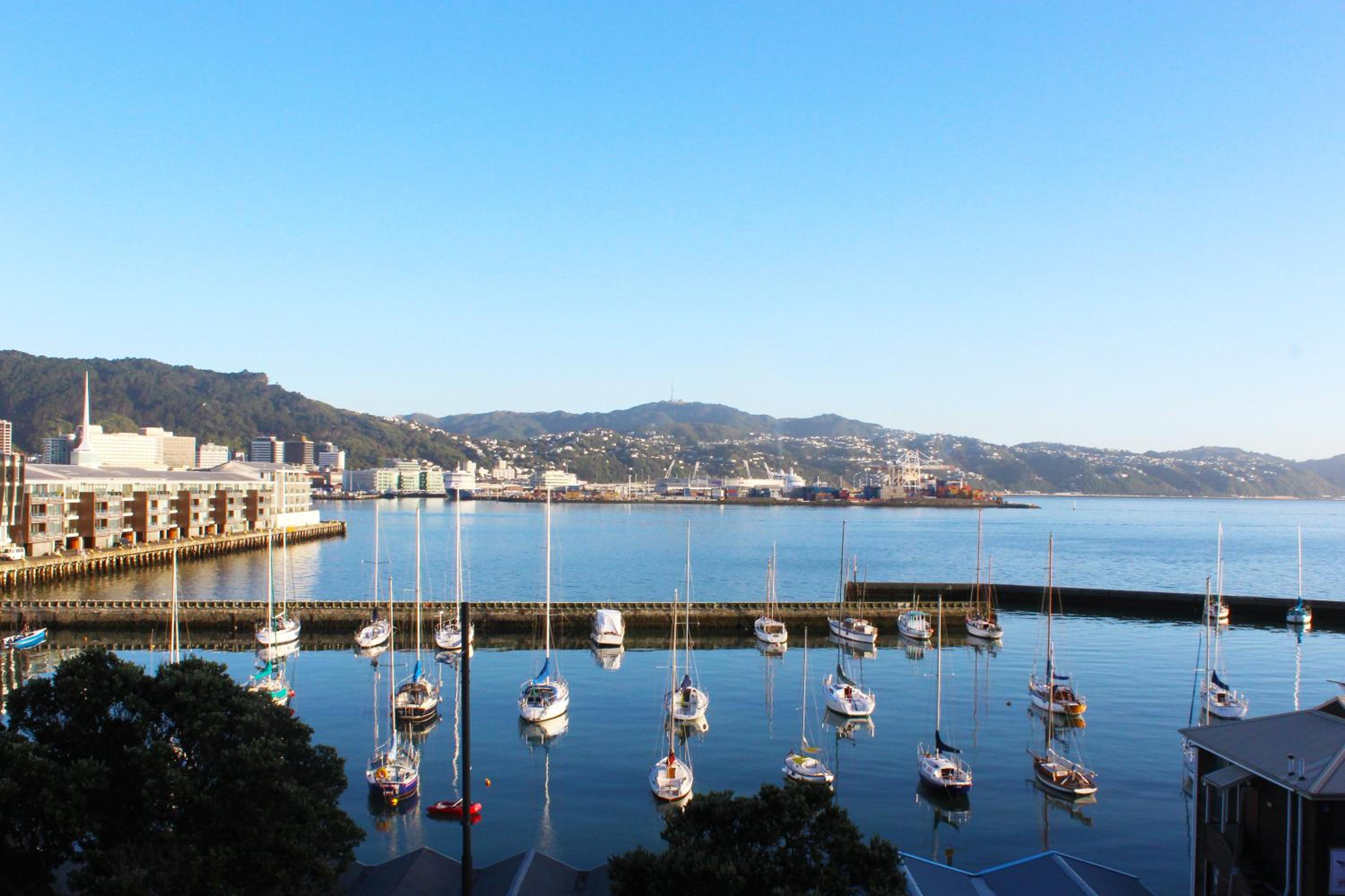 Deluxe Harbourview King thumbnail 6