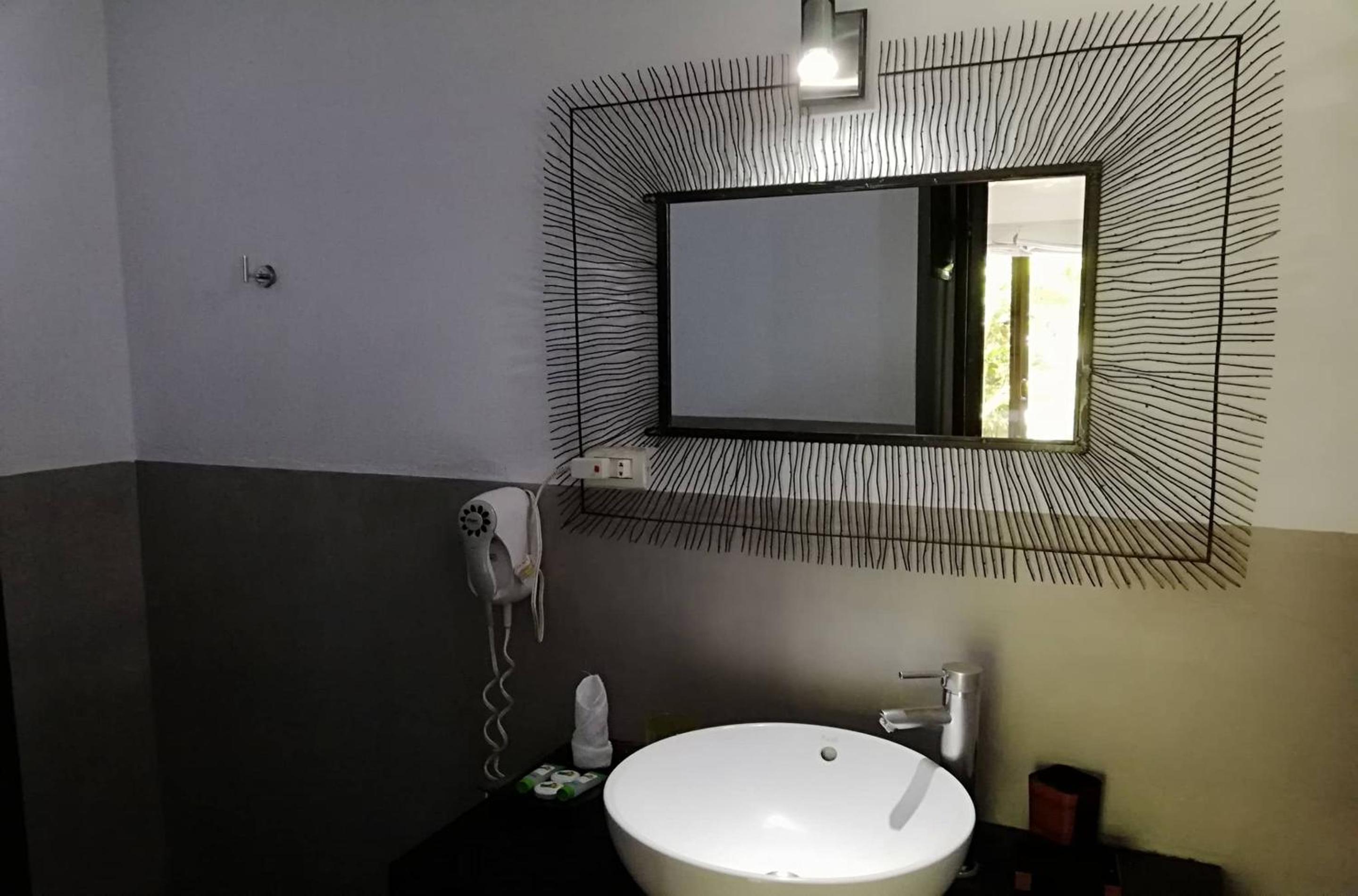 Shipping Container Double Room with Terrace photo 2