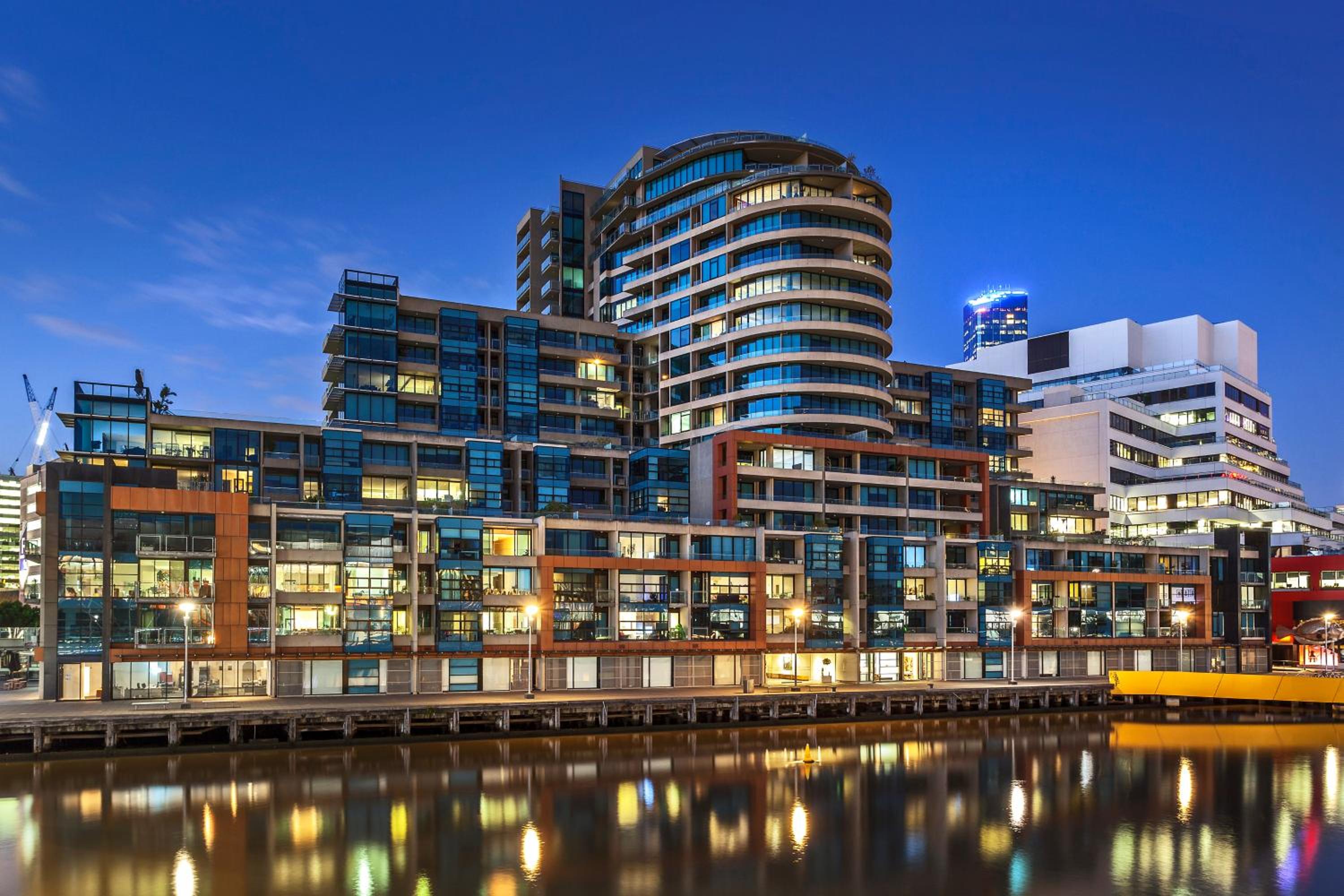 Two-Bedroom Apartment with River View thumbnail 5