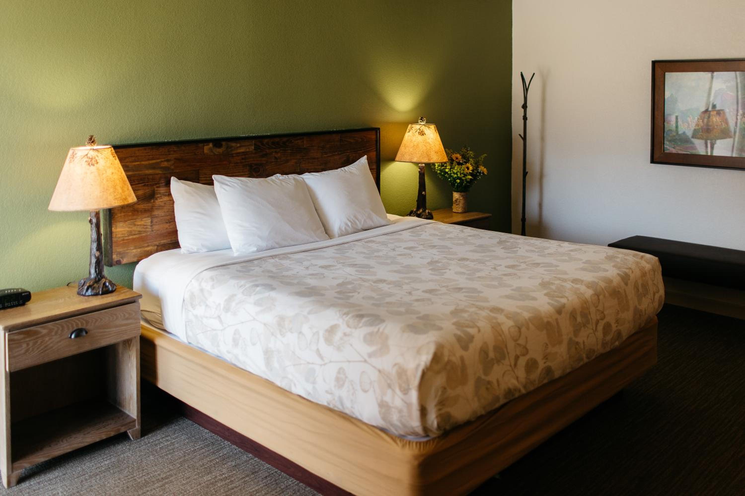 Deluxe King Room