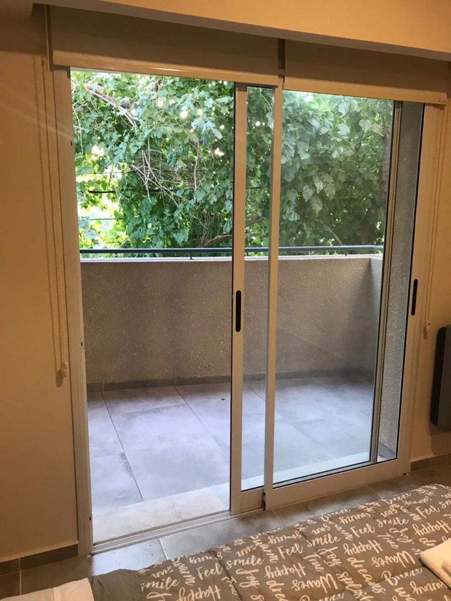 Apartment with Balcony photo 2
