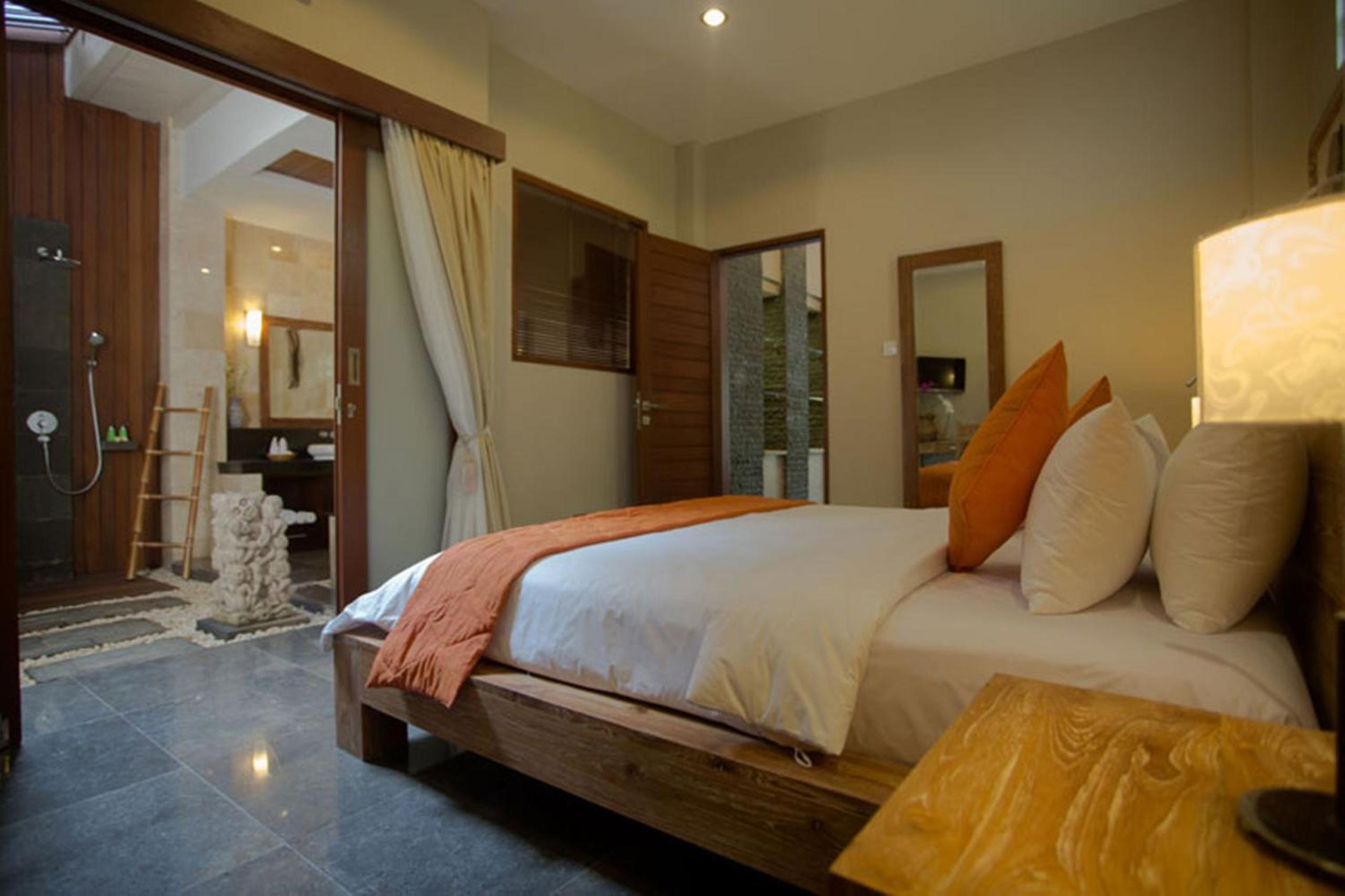 Two-Bedroom Villa with Private Pool - Photo 22