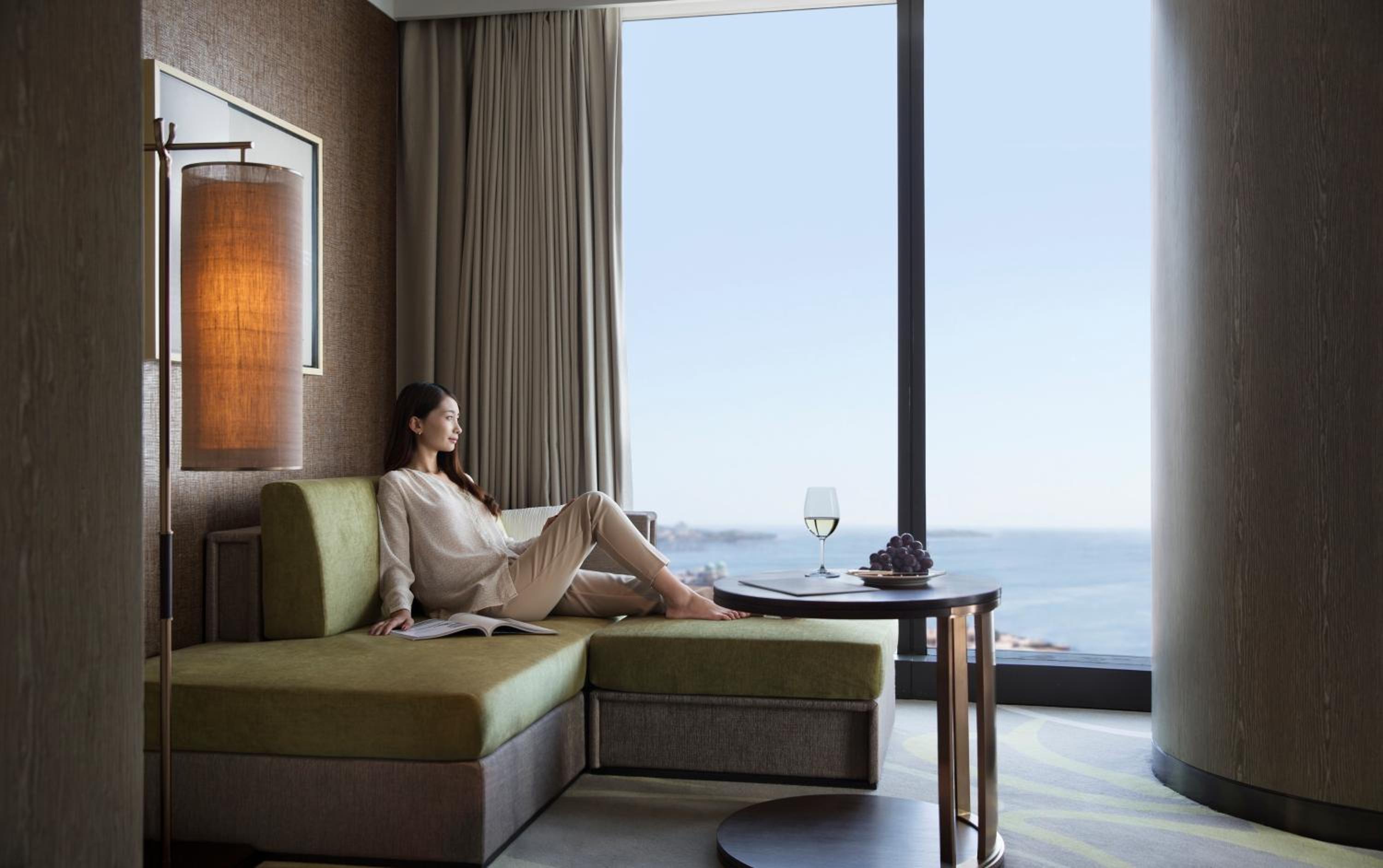 King Suite with Ocean View photo 2