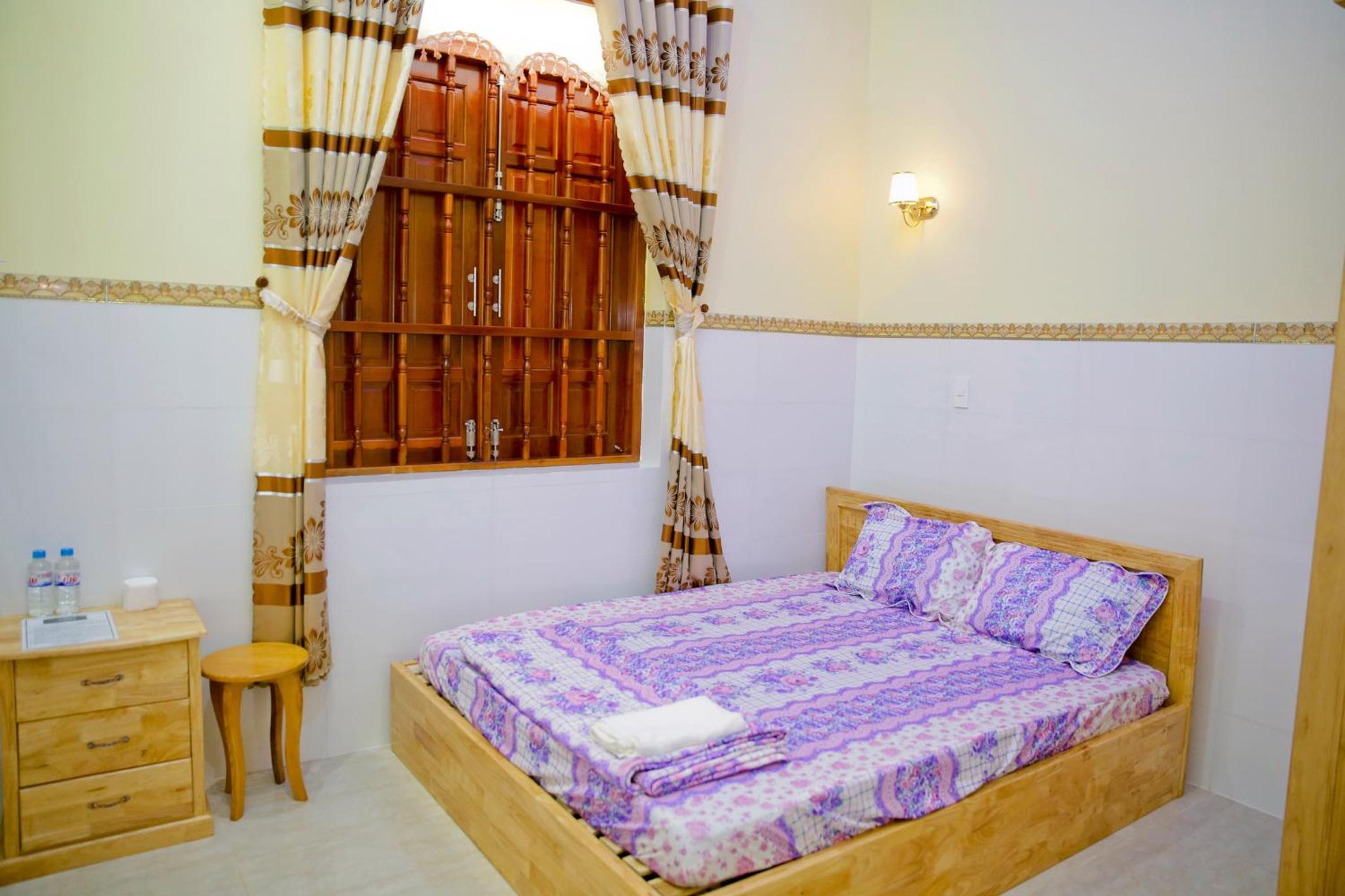 Deluxe Room (2 Adults + 1 Child) - Photo 6