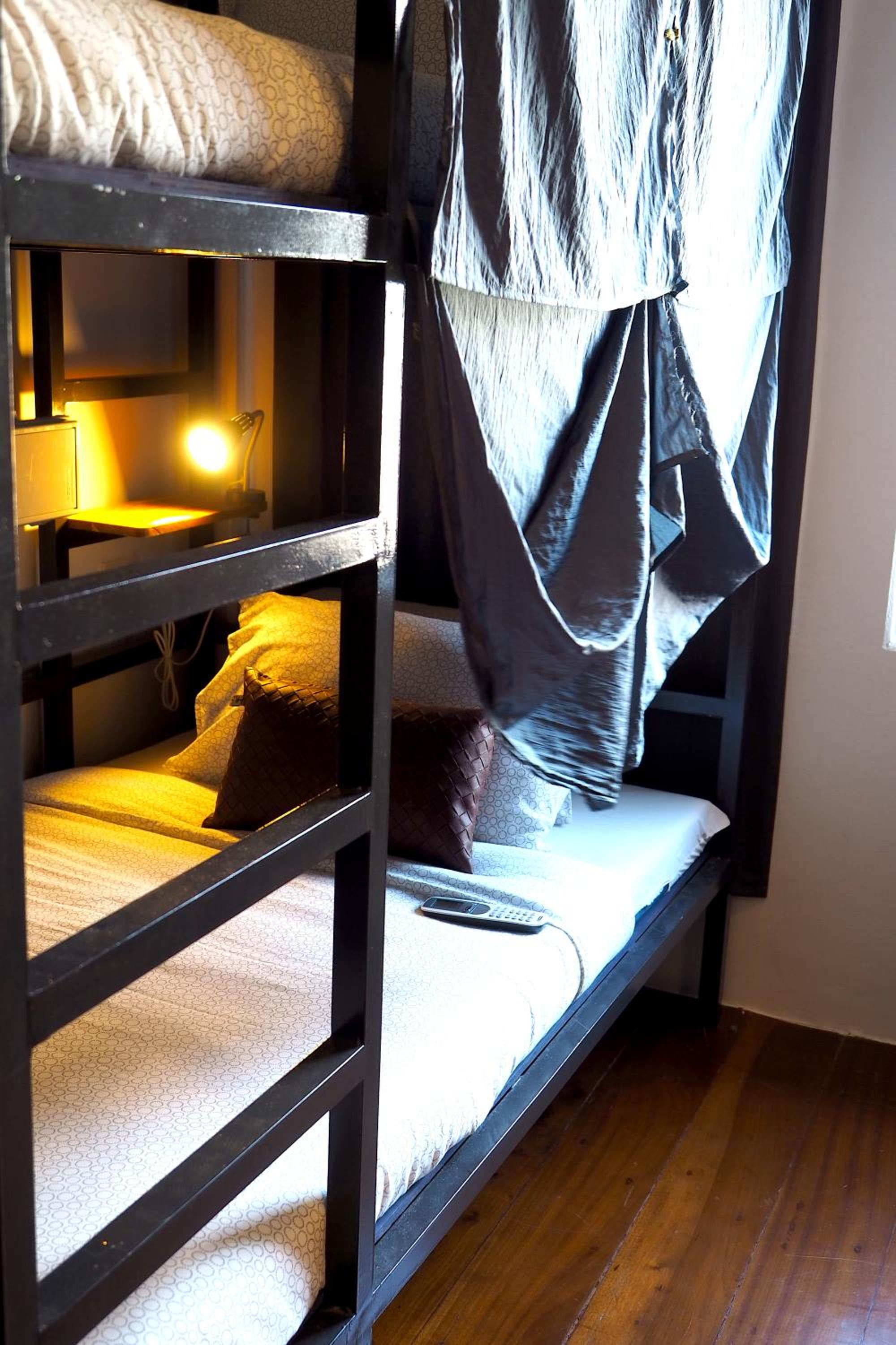 8-Bed Mixed Dormitory Room photo 1
