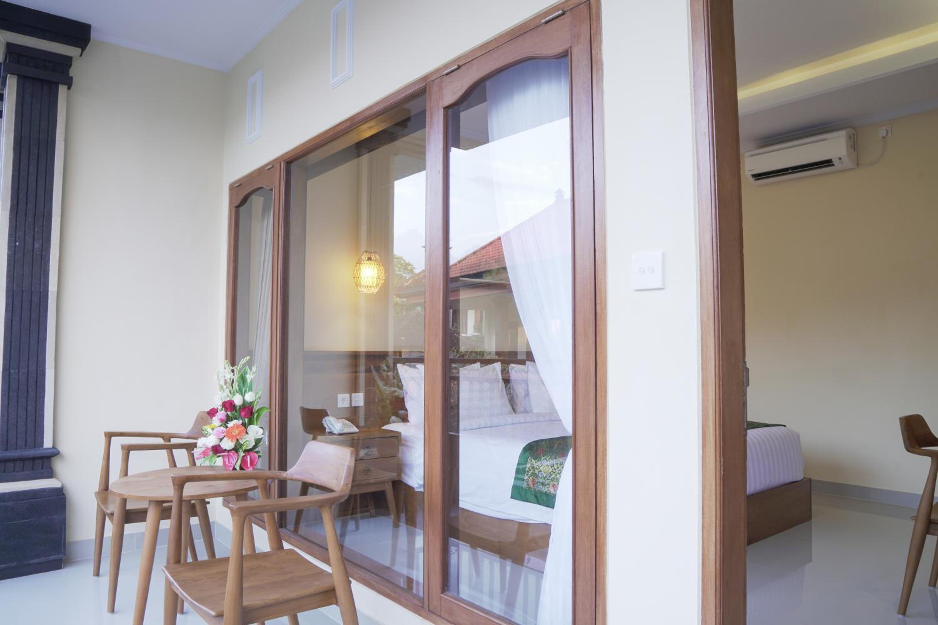 Deluxe Double Room with Balcony - Photo 1