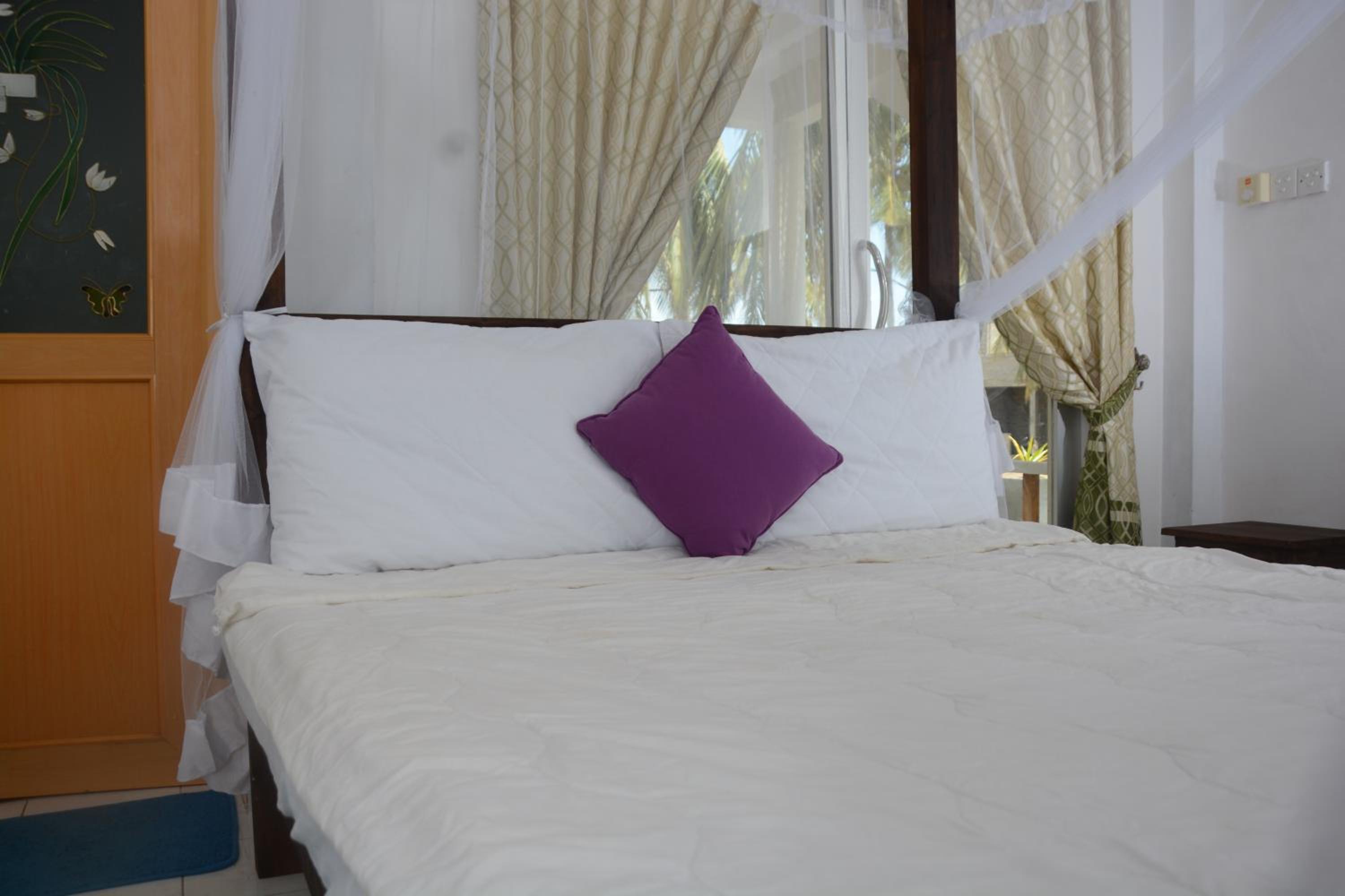 Deluxe Double Room with Balcony and Sea View - Photo 5