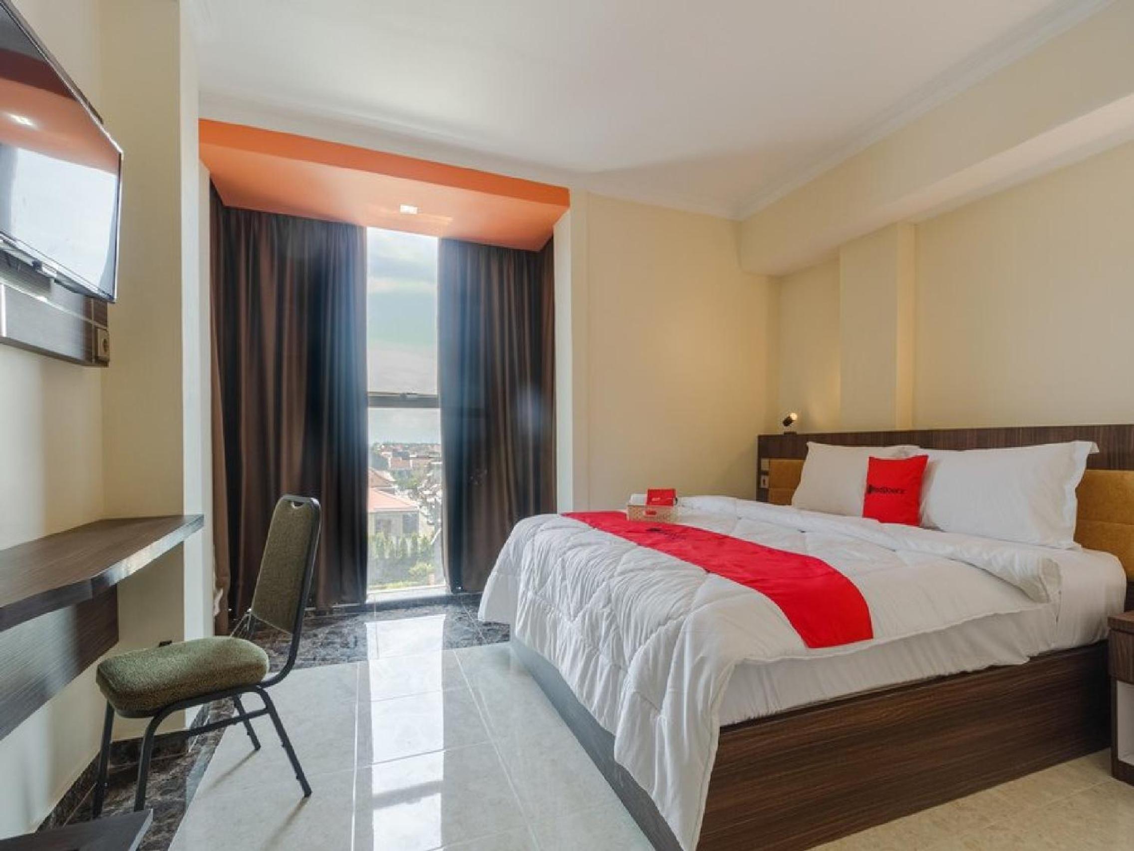 Large Double Room