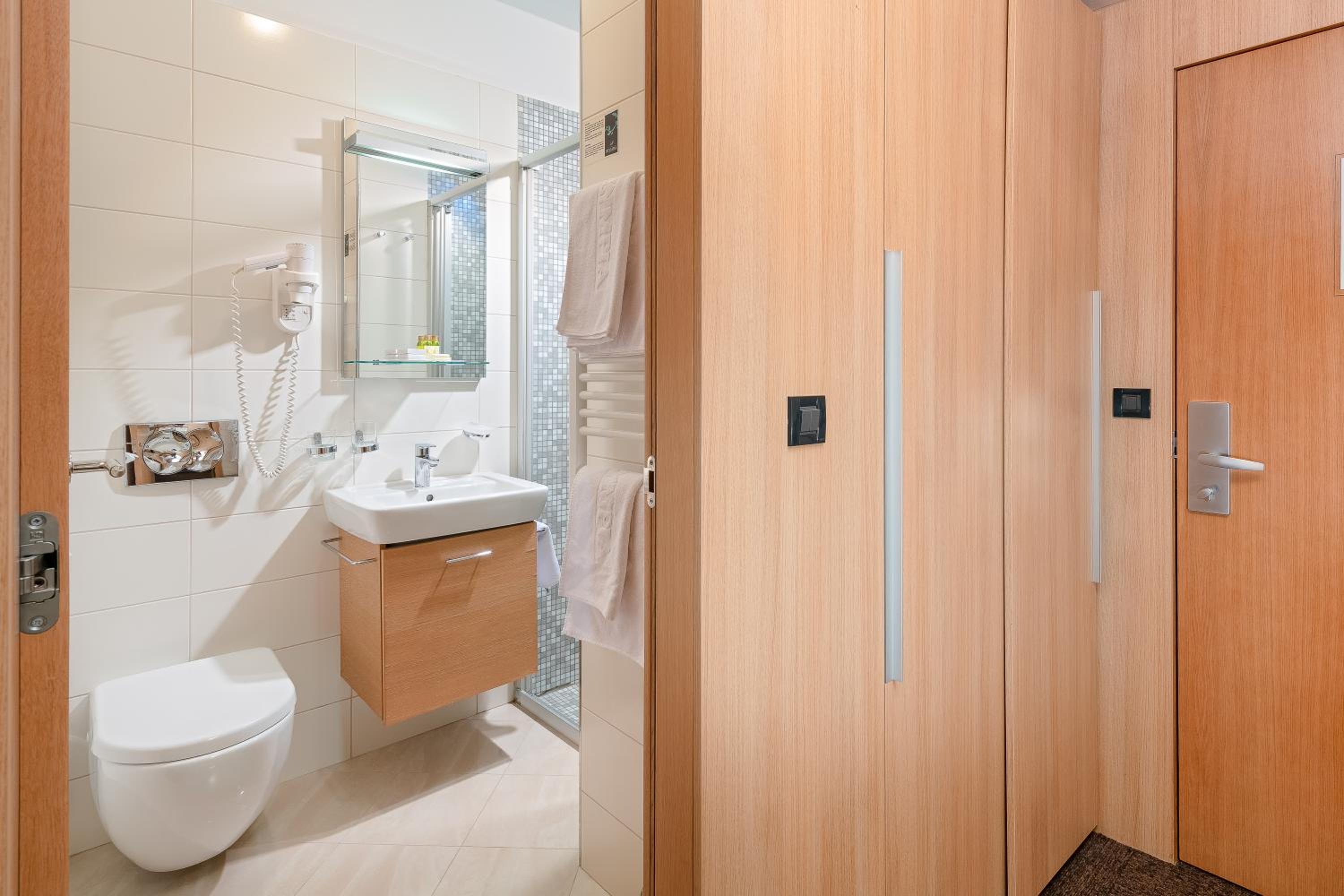 Superior Double or Twin Room with Sea View photo 2
