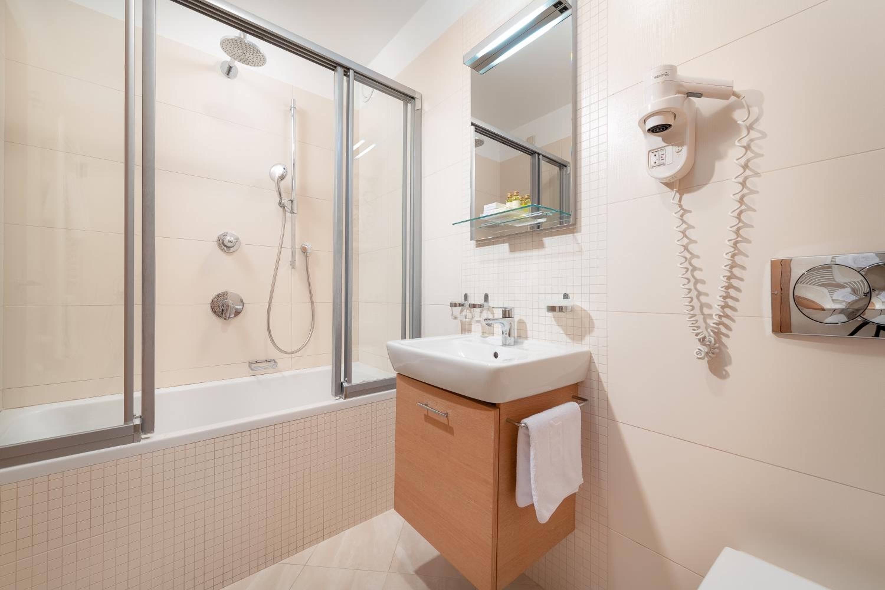 Family Suite with Sea View photo 3