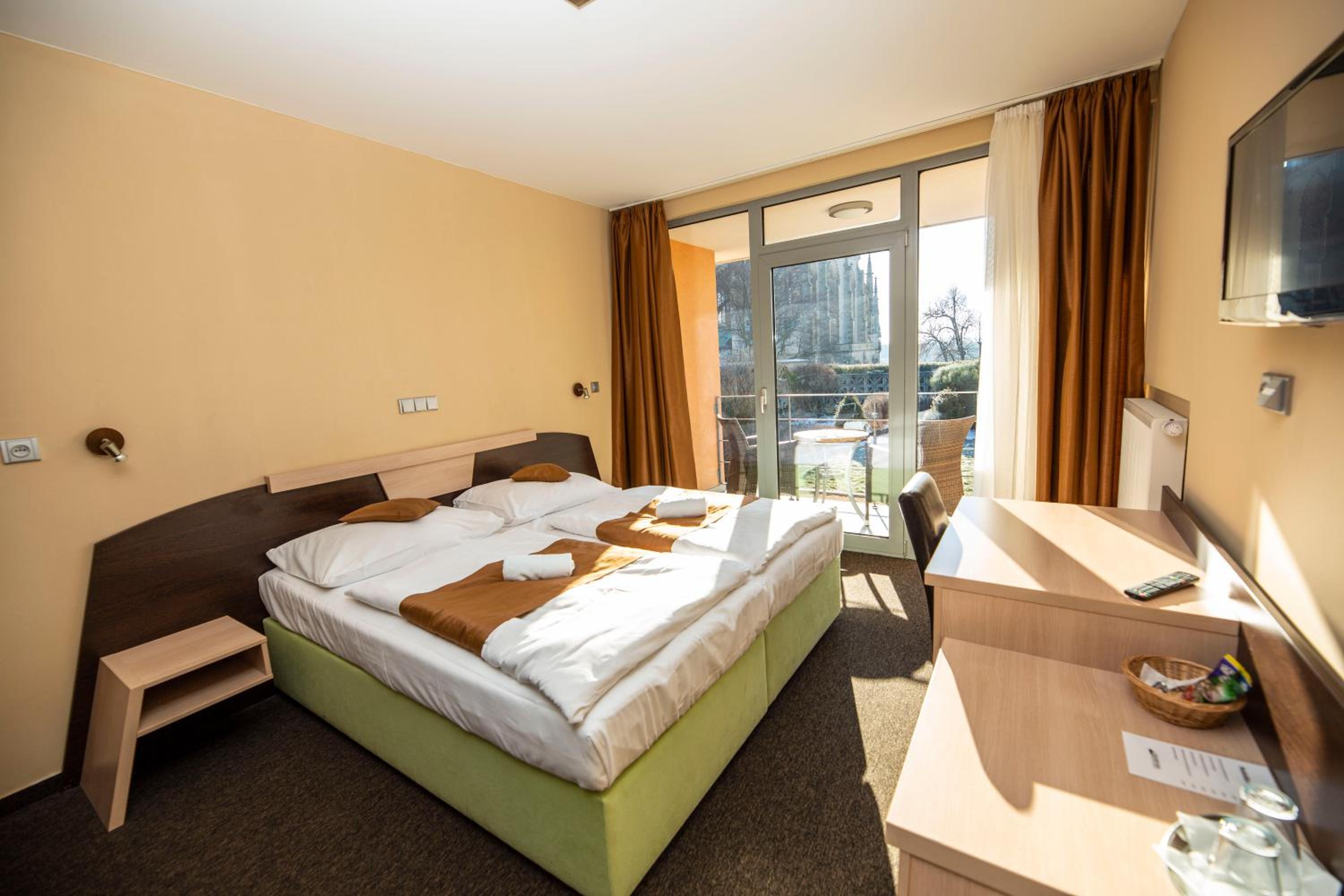 Deluxe Double or Twin Room