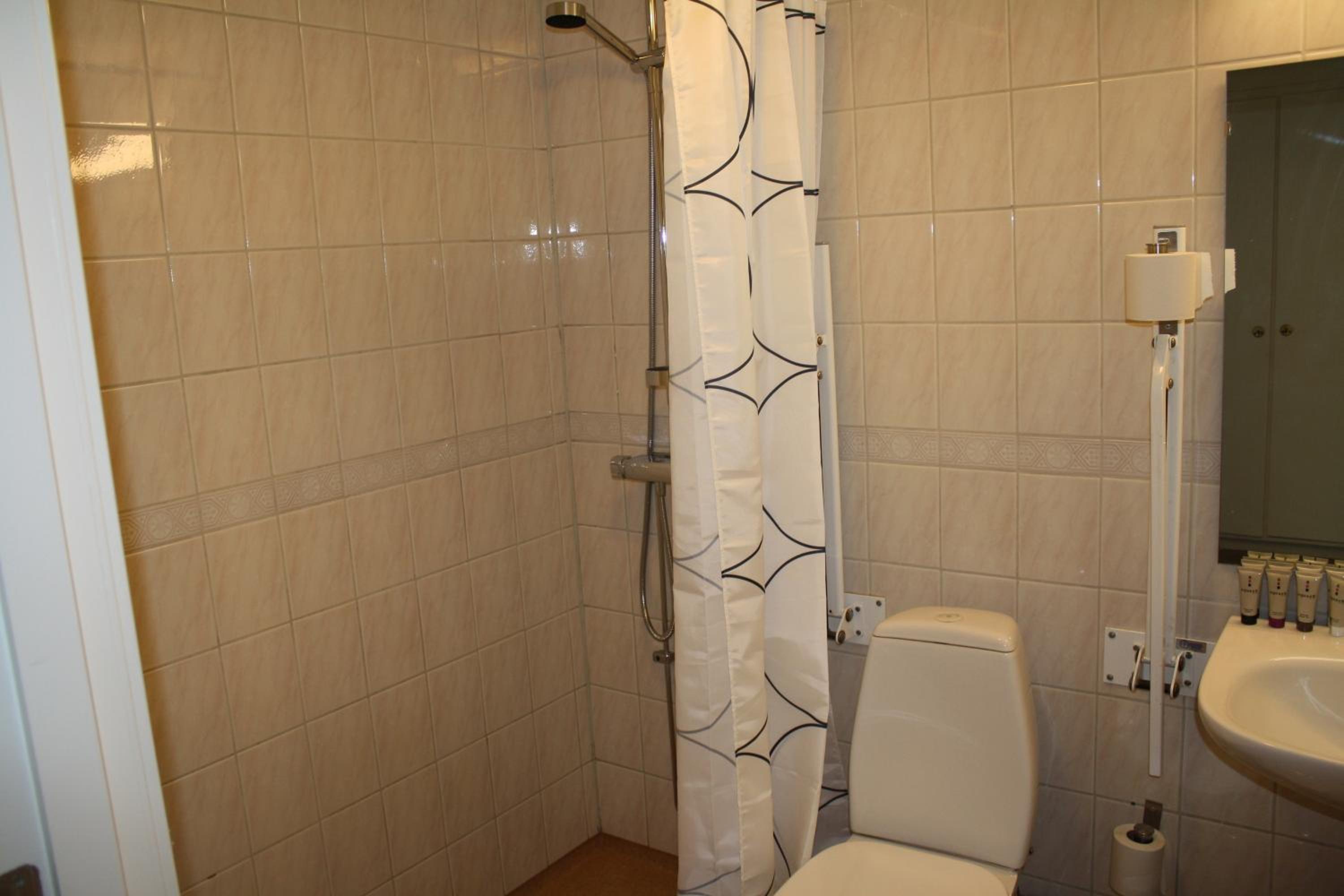 Double Room - Photo 7