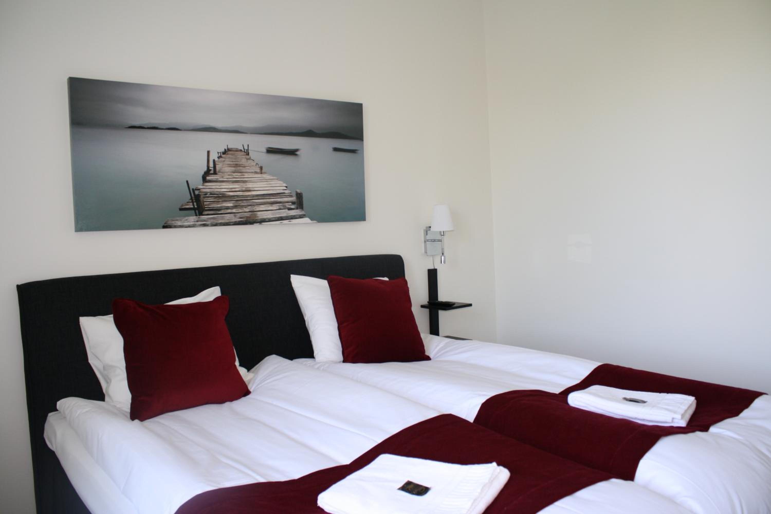 Double Room - Photo 10