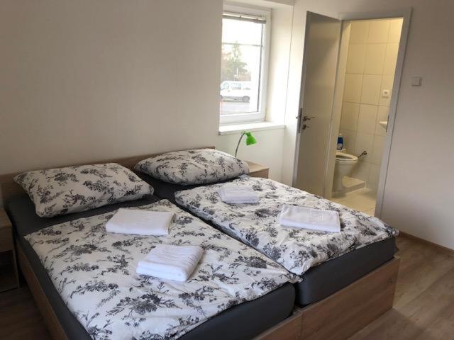 Double or Twin Room with Bathroom photo 3