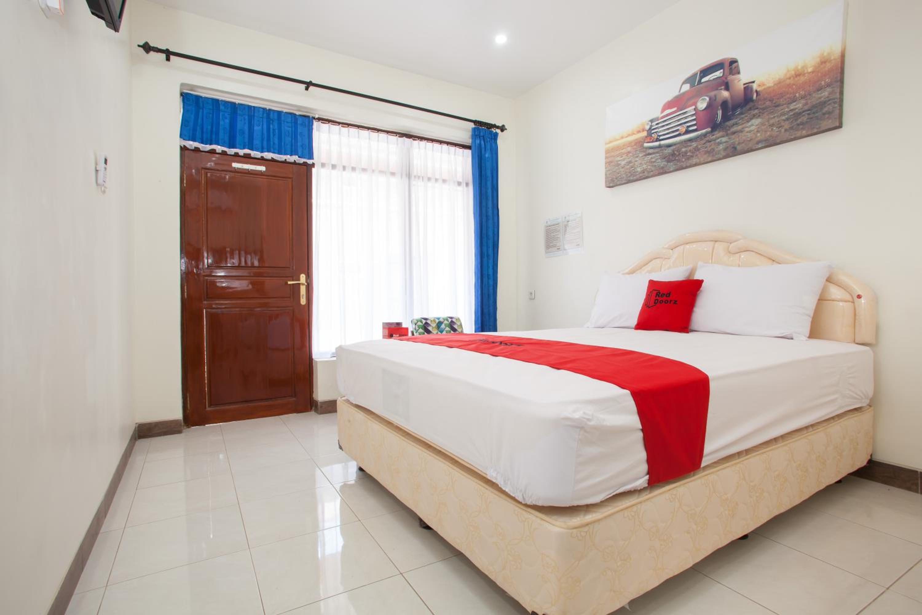 Double Room - Photo 7