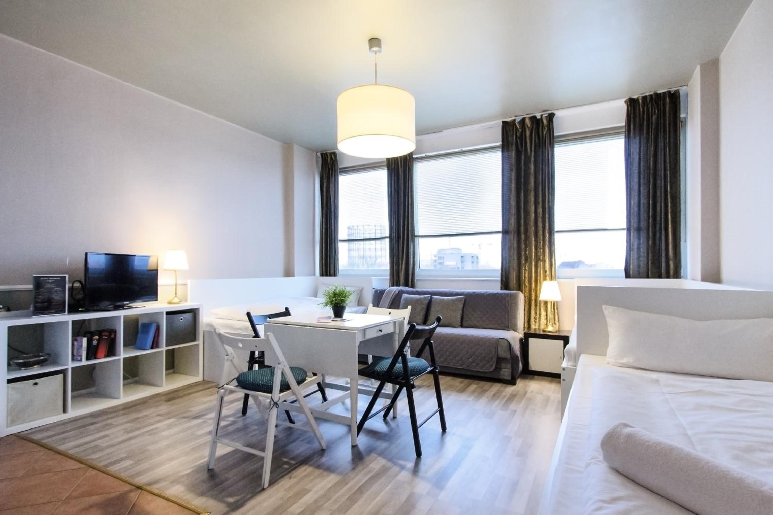 One-Room Apartment photo 2