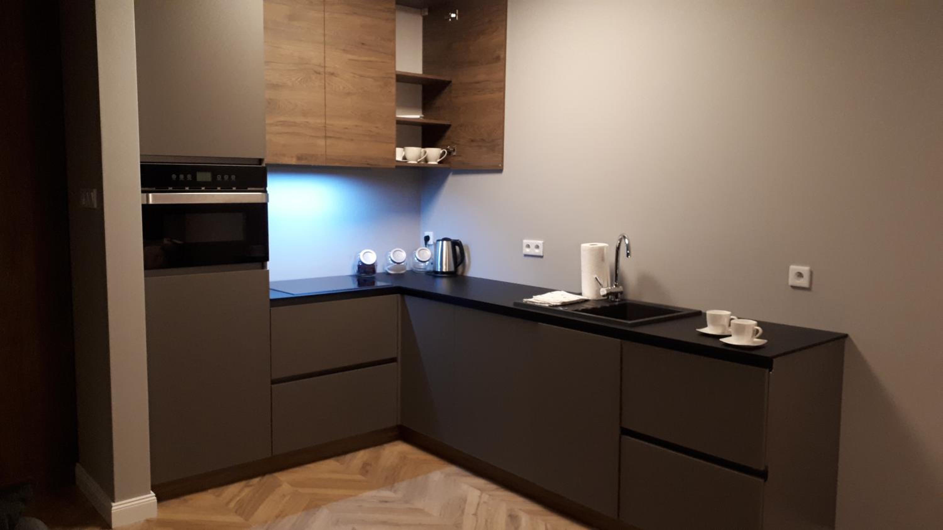 One-Bedroom Apartment - Photo 4