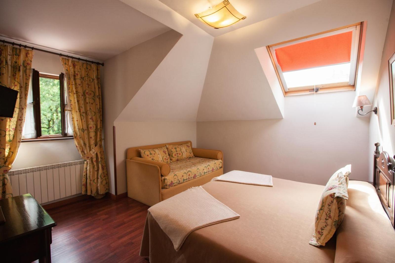 Triple Room with Mountain View - Photo 5