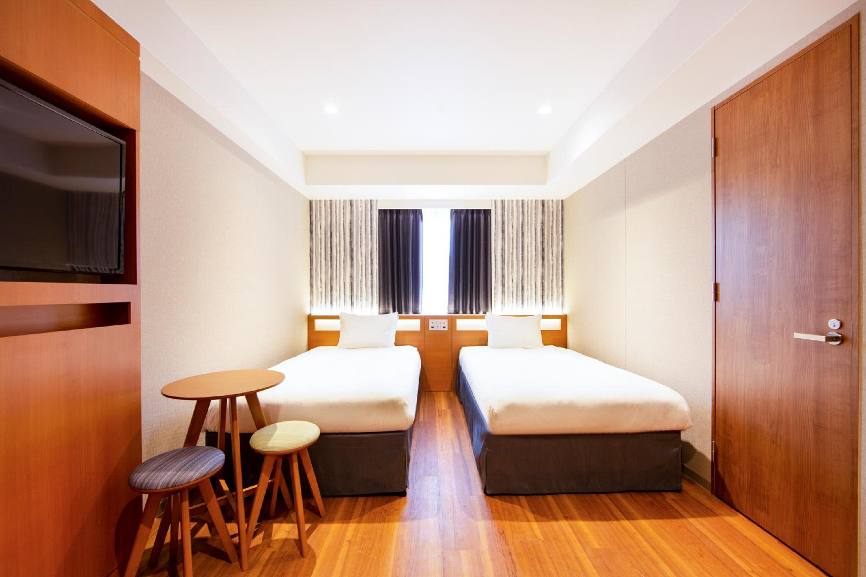 Standard Twin Room - Non-Smoking - Photo 2