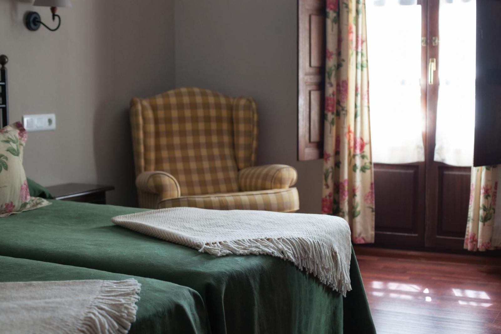 Triple Room with Mountain View - Photo 6
