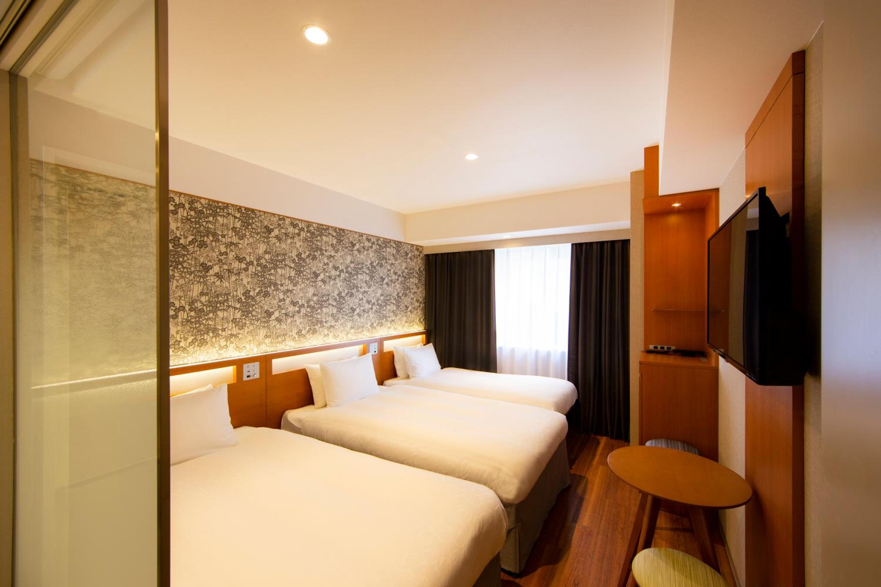 Twin Room with Extra Bed - Non-Smoking - Photo 8