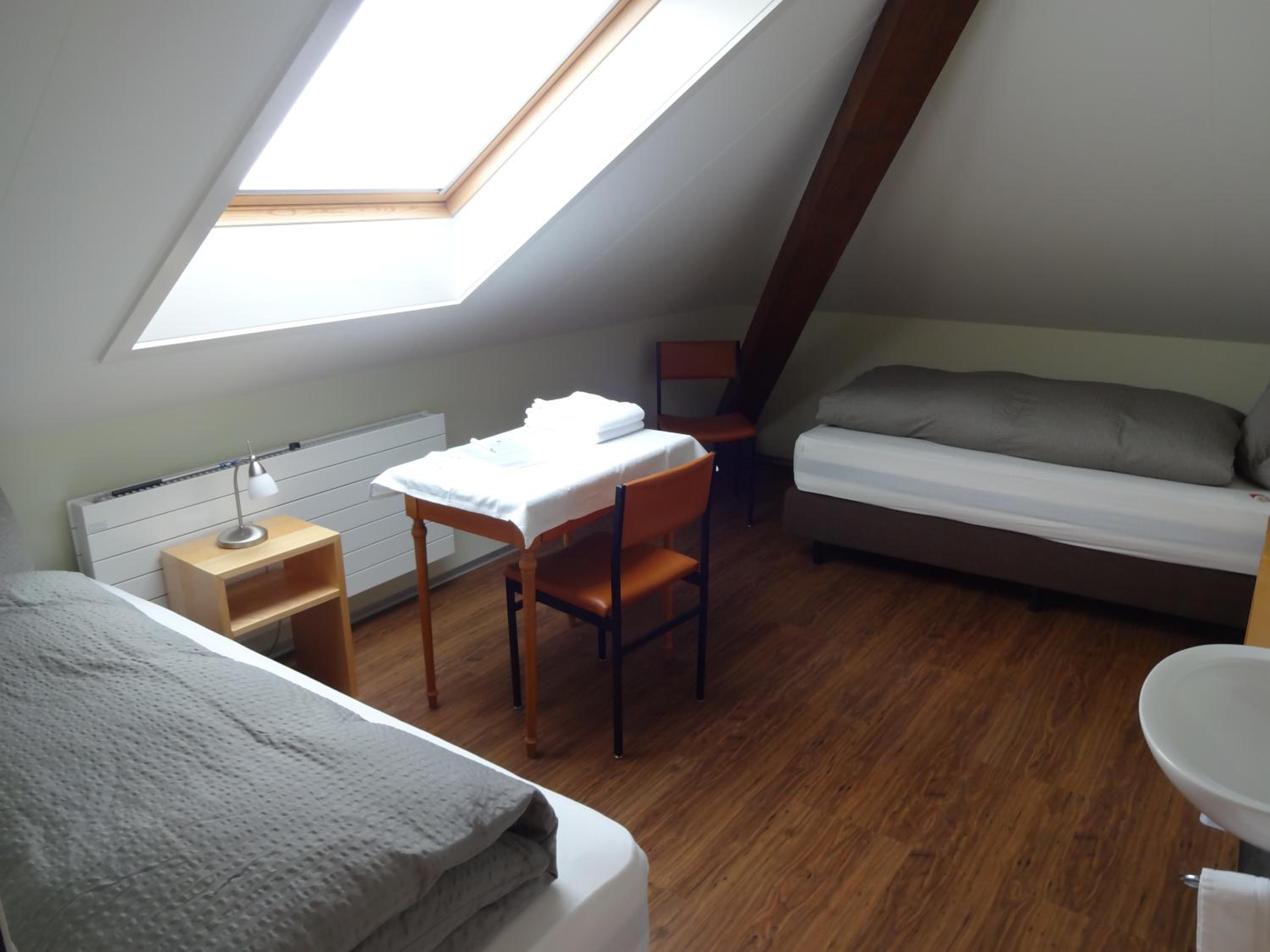Standard Double Room With Shared Bathroom photo 2