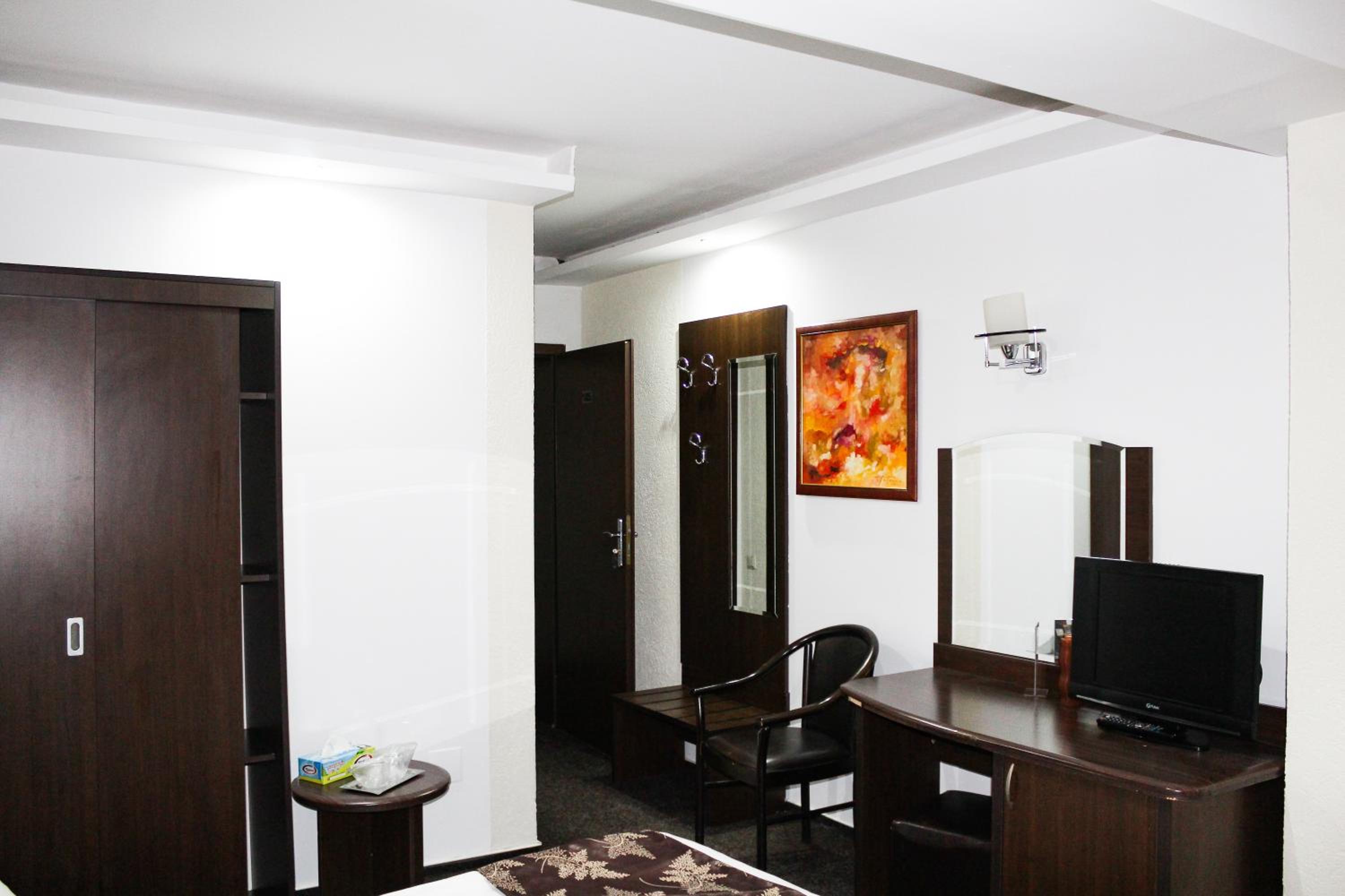Double Room with Balcony photo 3