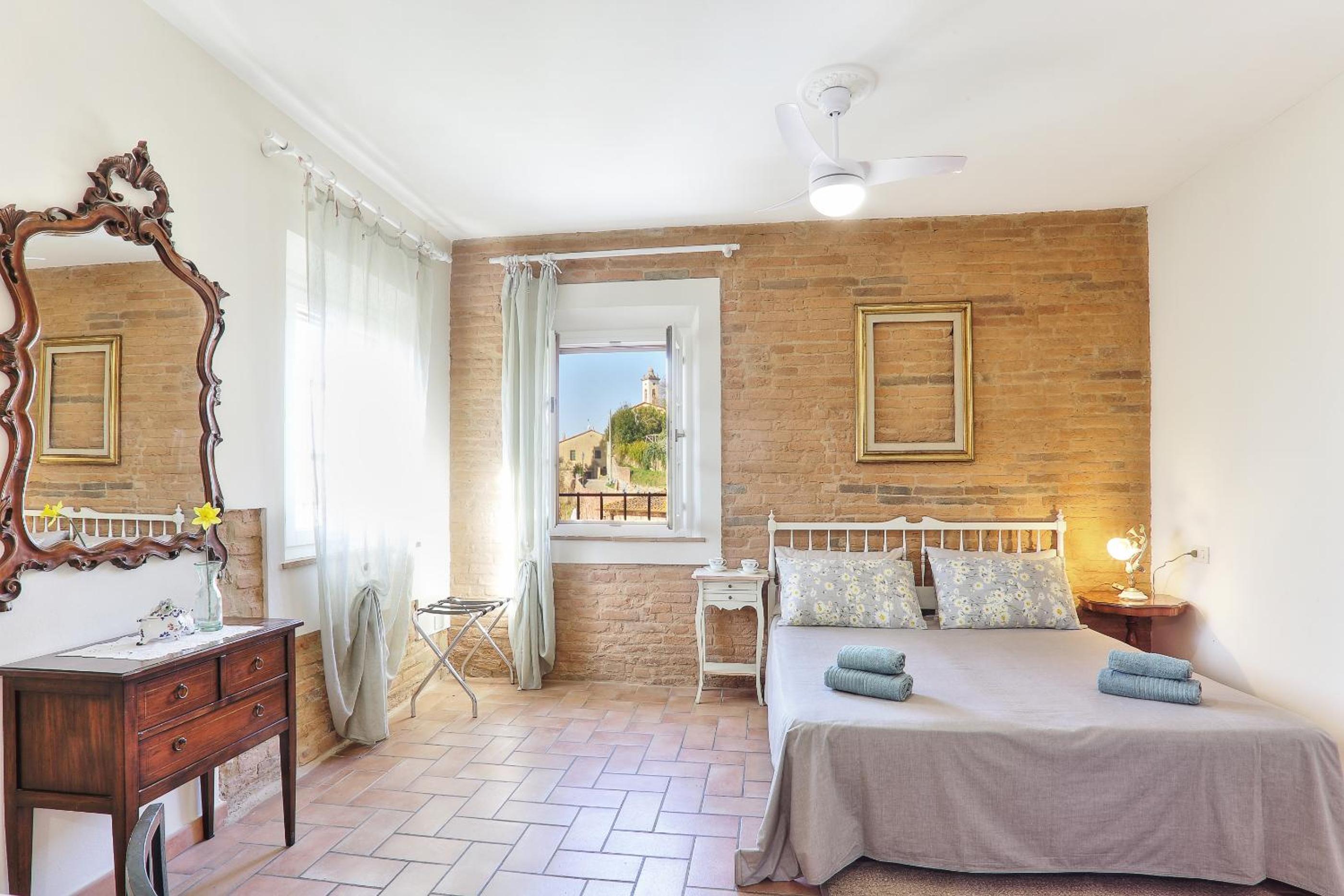 One-Bedroom Apartment  - Split Level photo 1