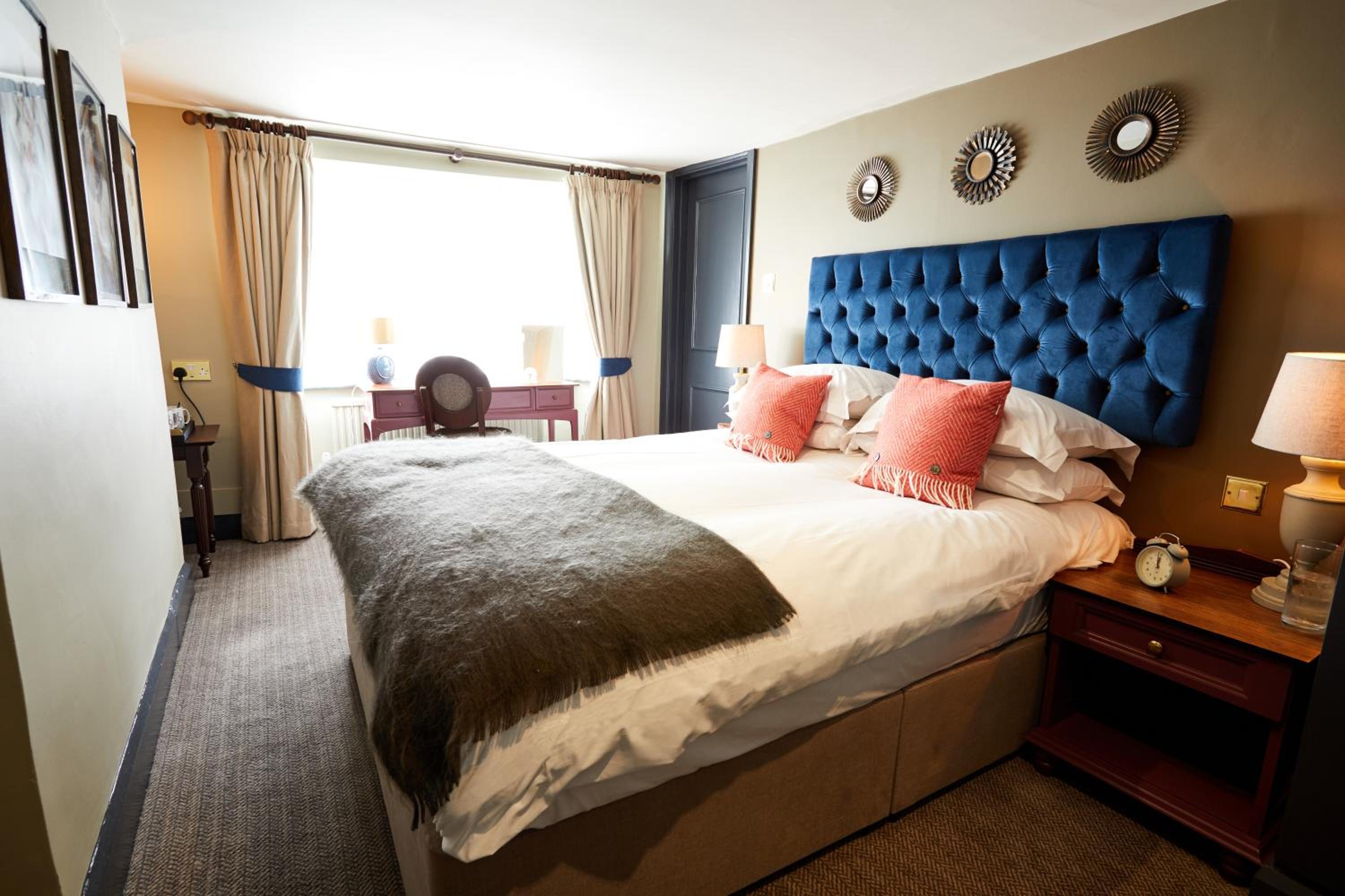Standard Double Room - Photo 3