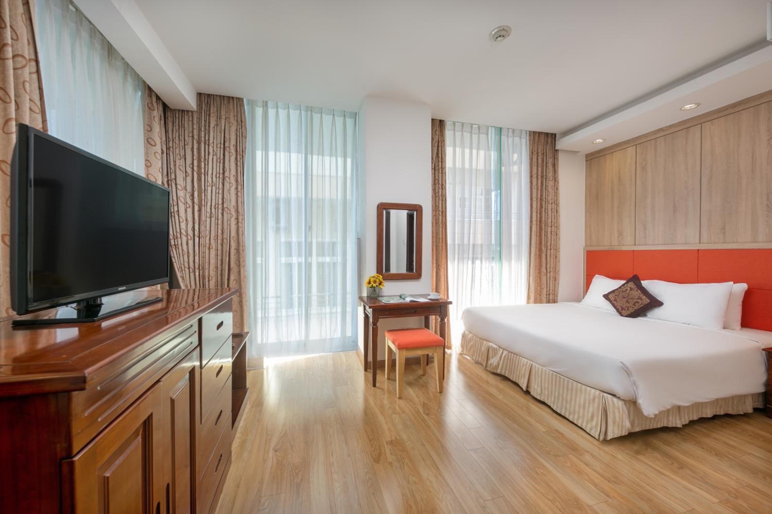 Superior King Room - Low Floor