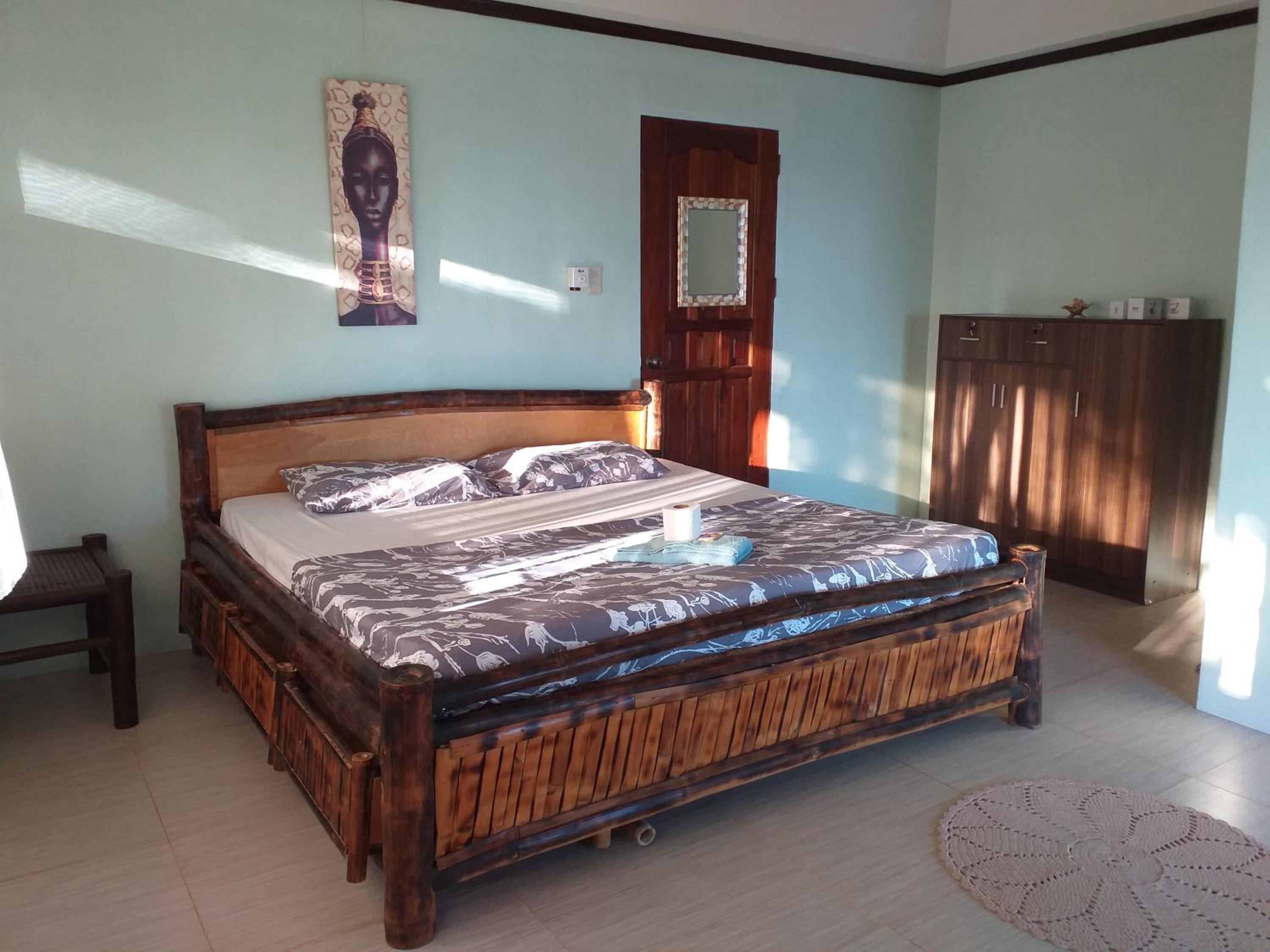King Room with Sea View - Photo 2