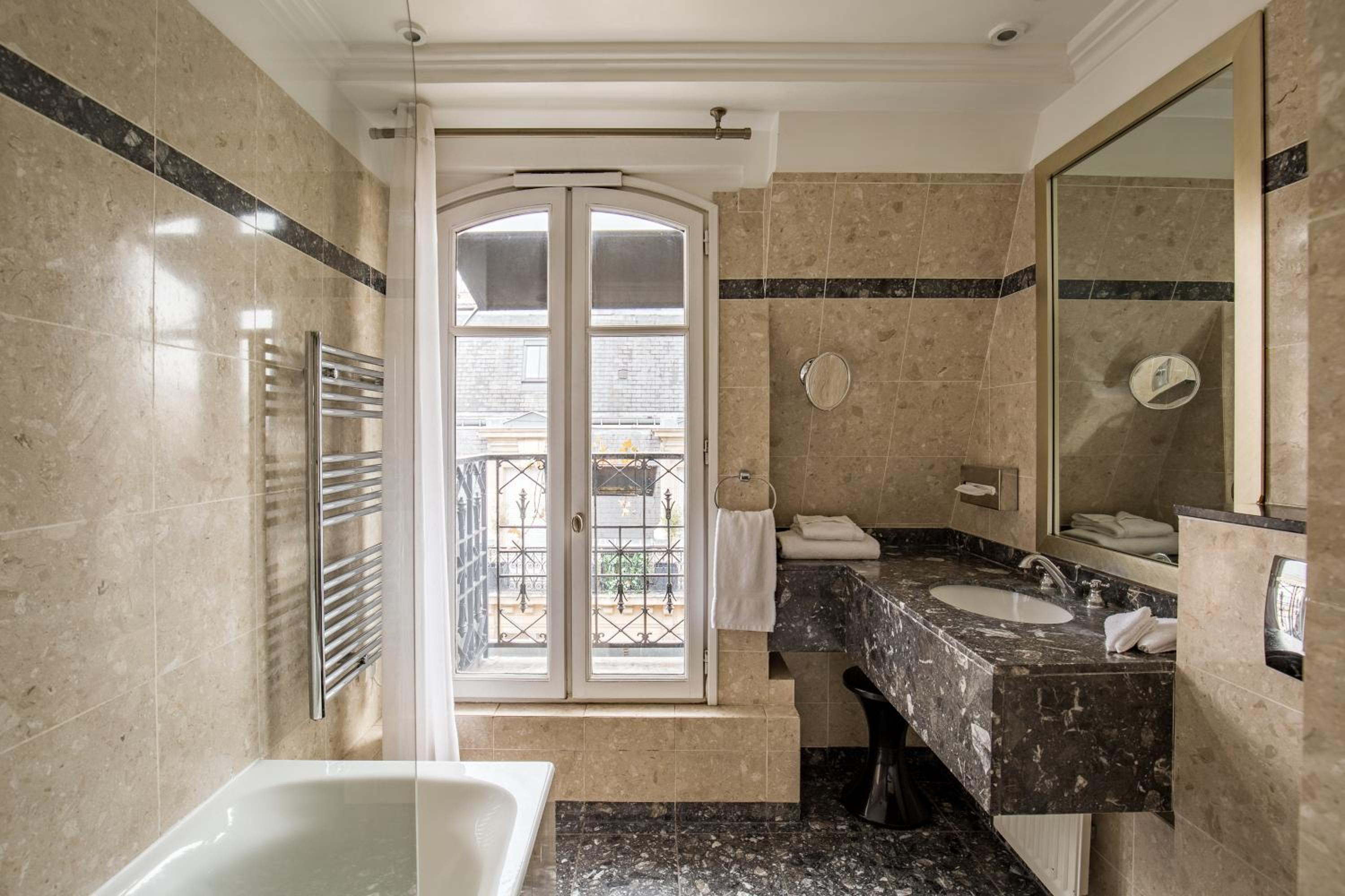 Superior Double Room with Balcony photo 3