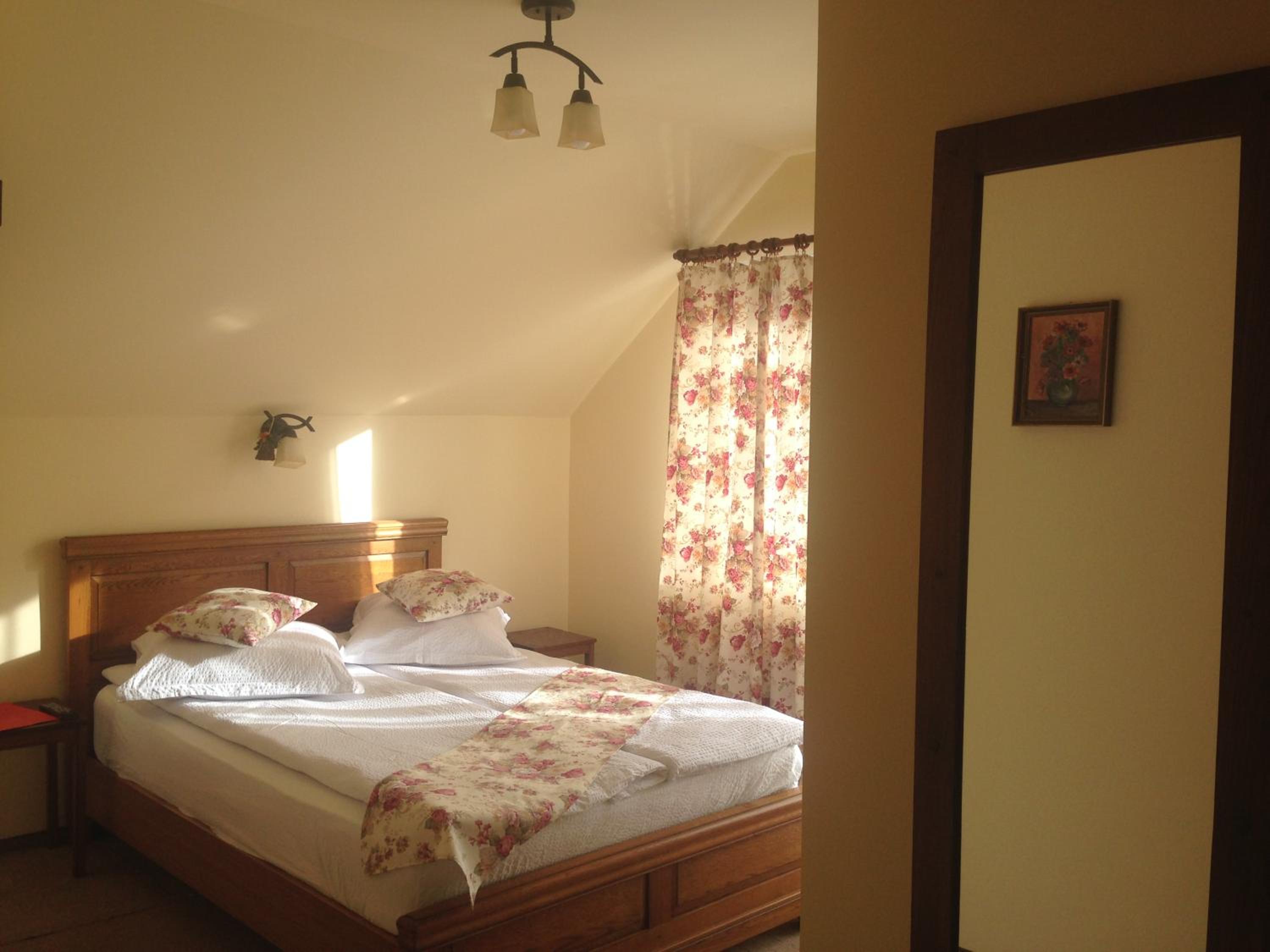 Double Room with Balcony - Photo 5