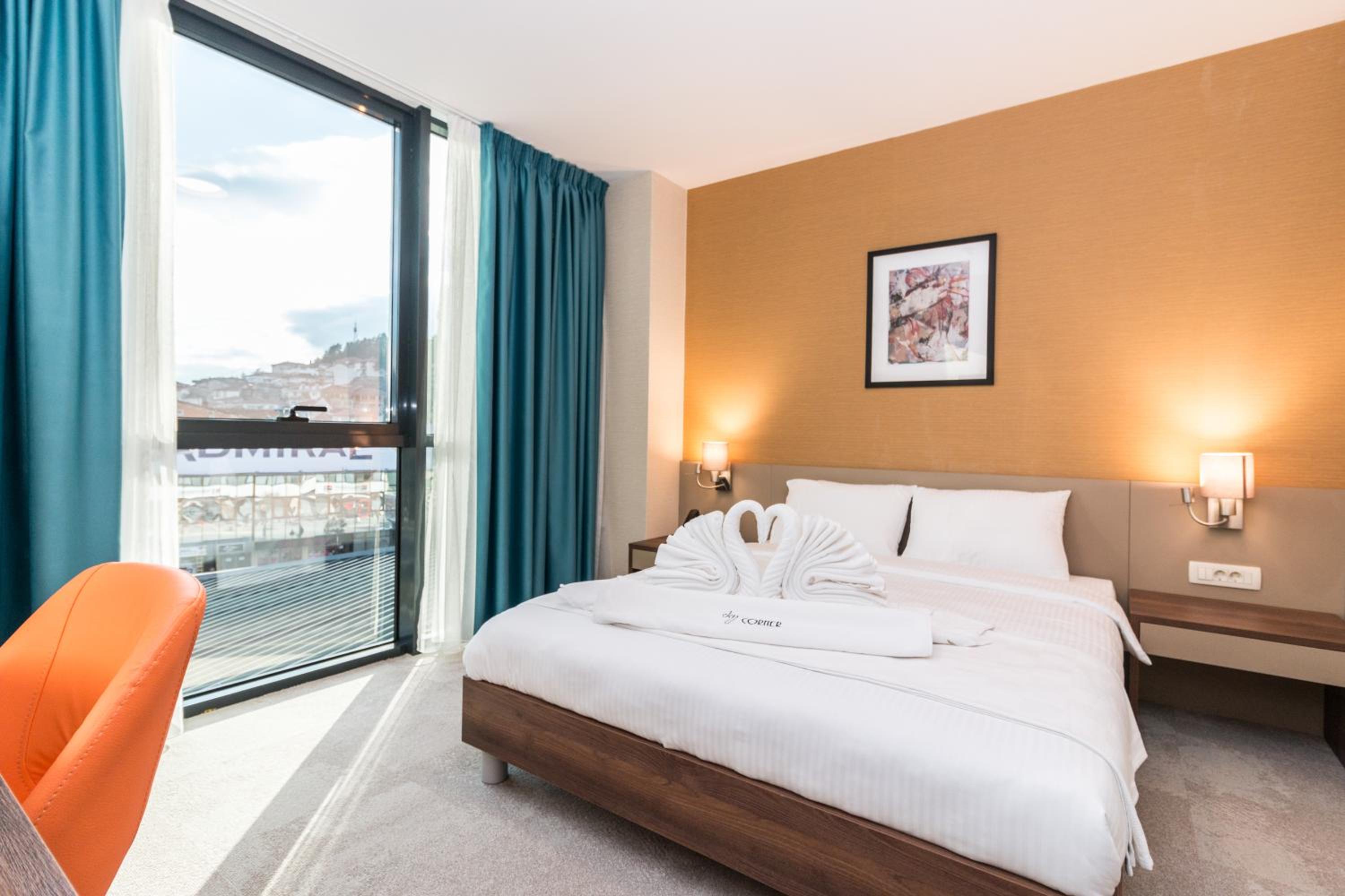 Double Room with View - Photo 1